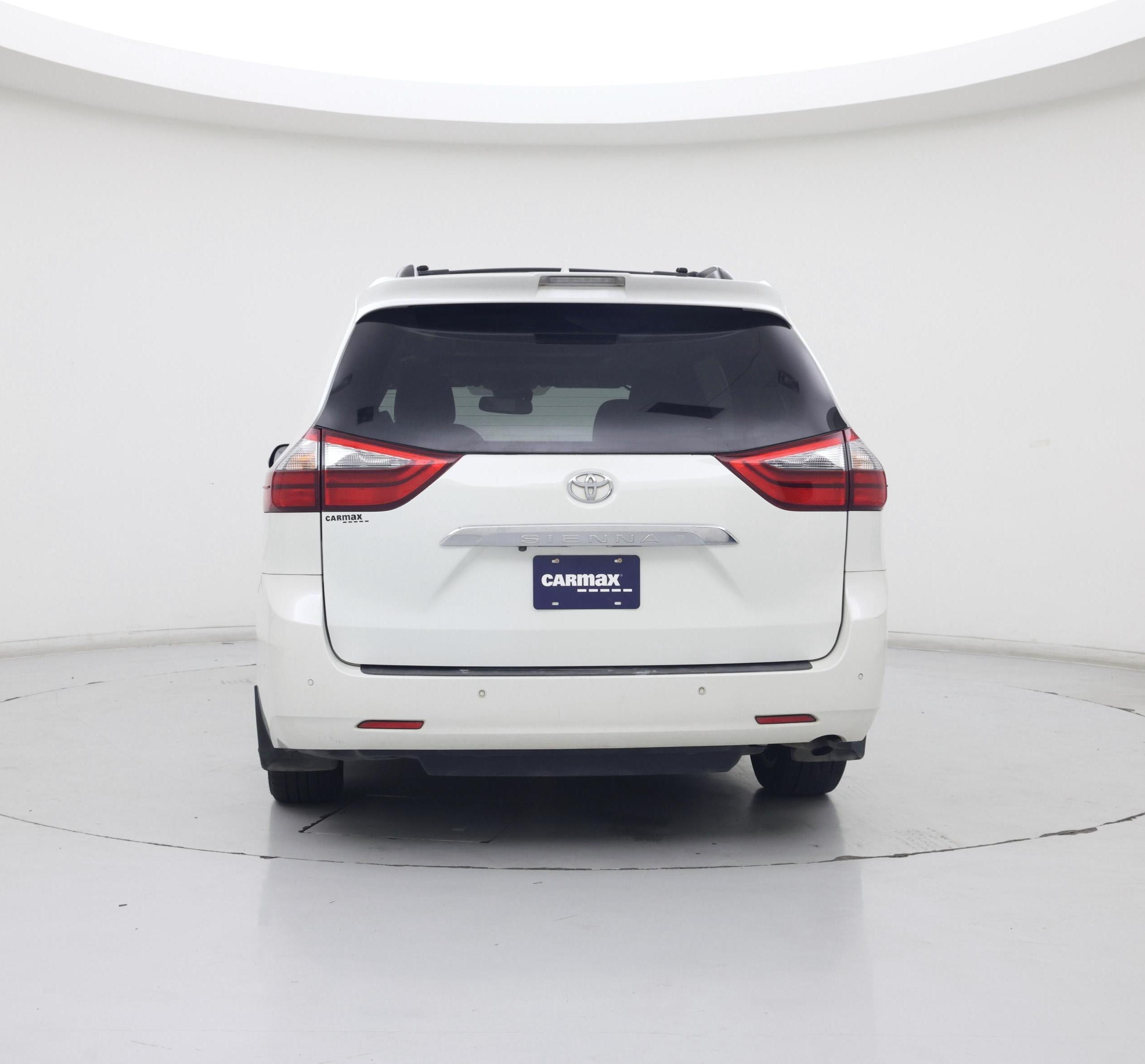 Thumbnail: 2020 Toyota Sienna - 6