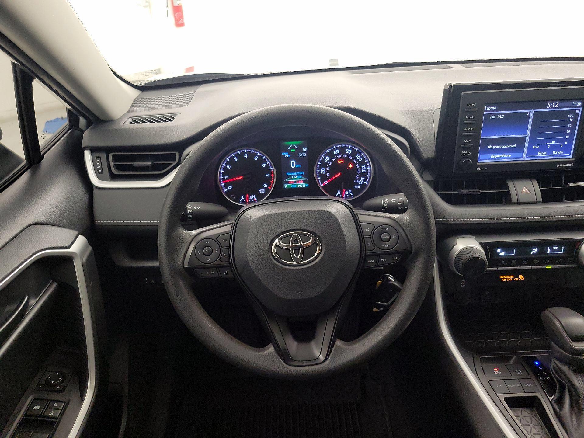 Thumbnail: 2022 Toyota RAV4 - 10