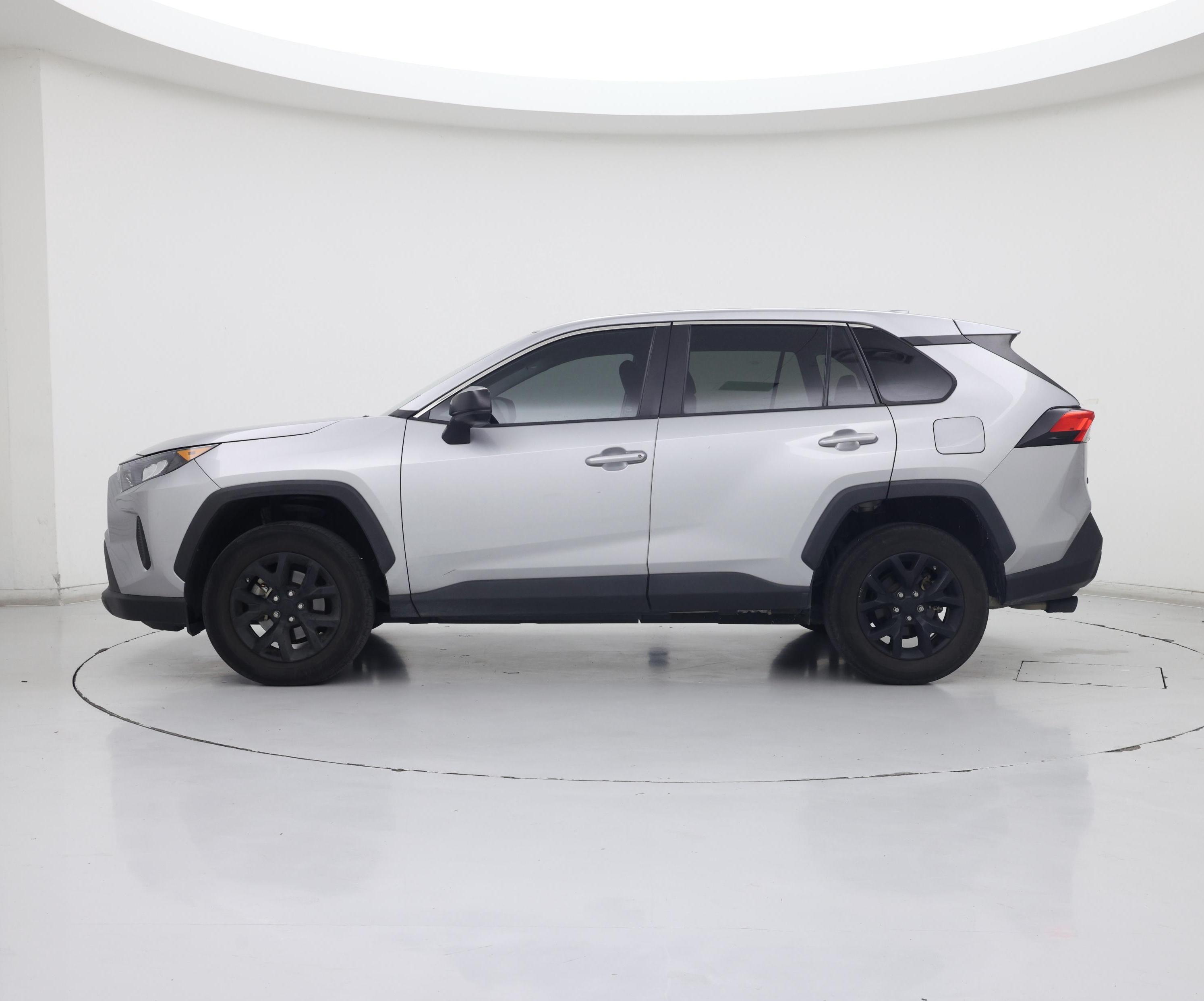 Thumbnail: 2022 Toyota RAV4 - 3