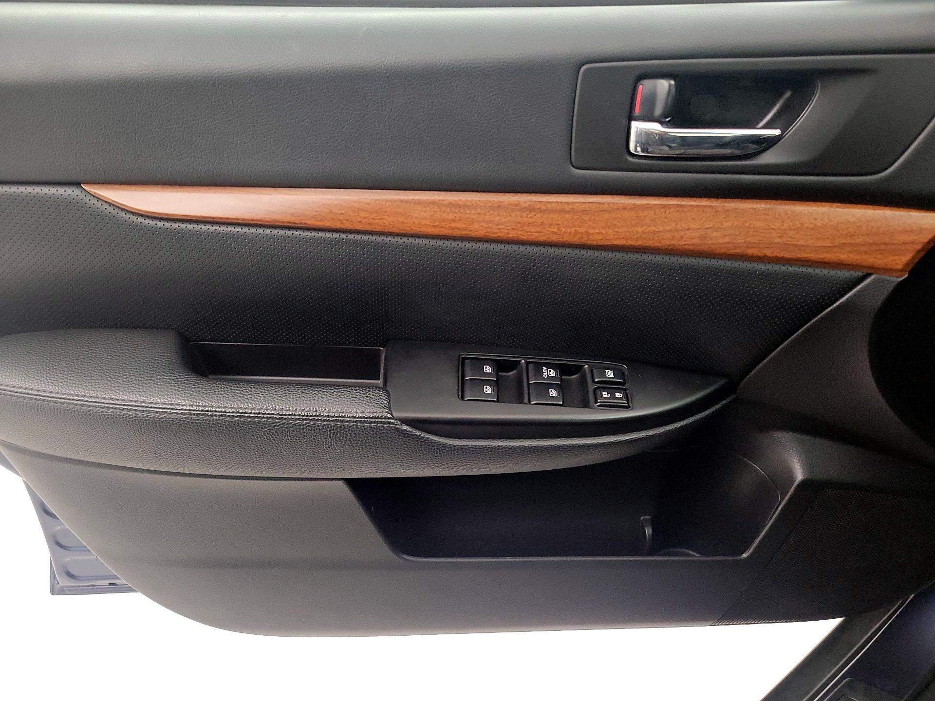 Thumbnail: 2014 Subaru Outback - 12