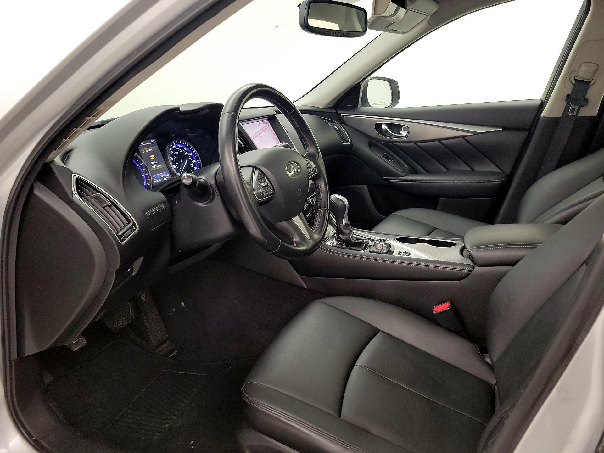 Thumbnail: 2015 INFINITI Q50 - 11