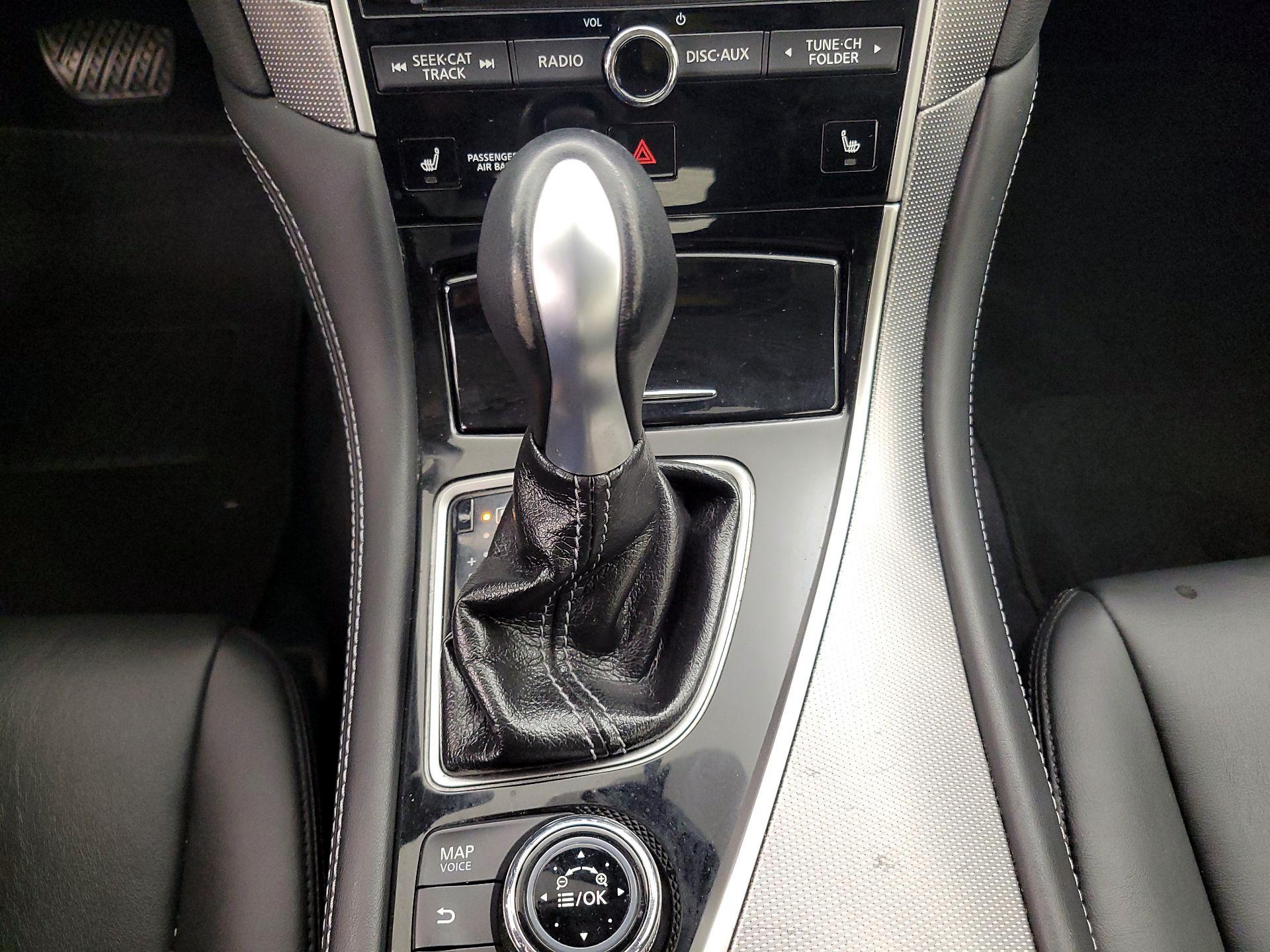 Thumbnail: 2015 INFINITI Q50 - 18