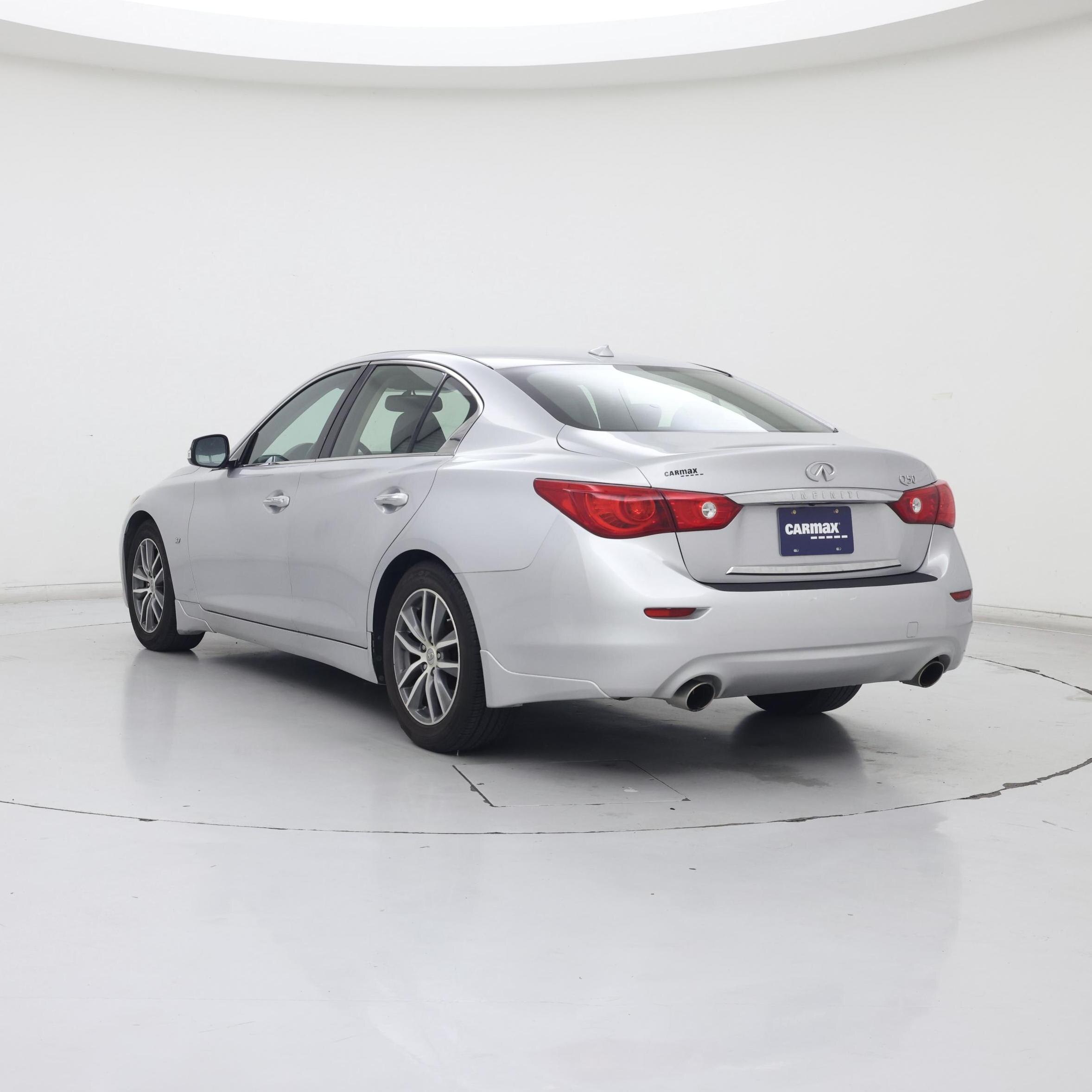 Thumbnail: 2015 INFINITI Q50 - 2