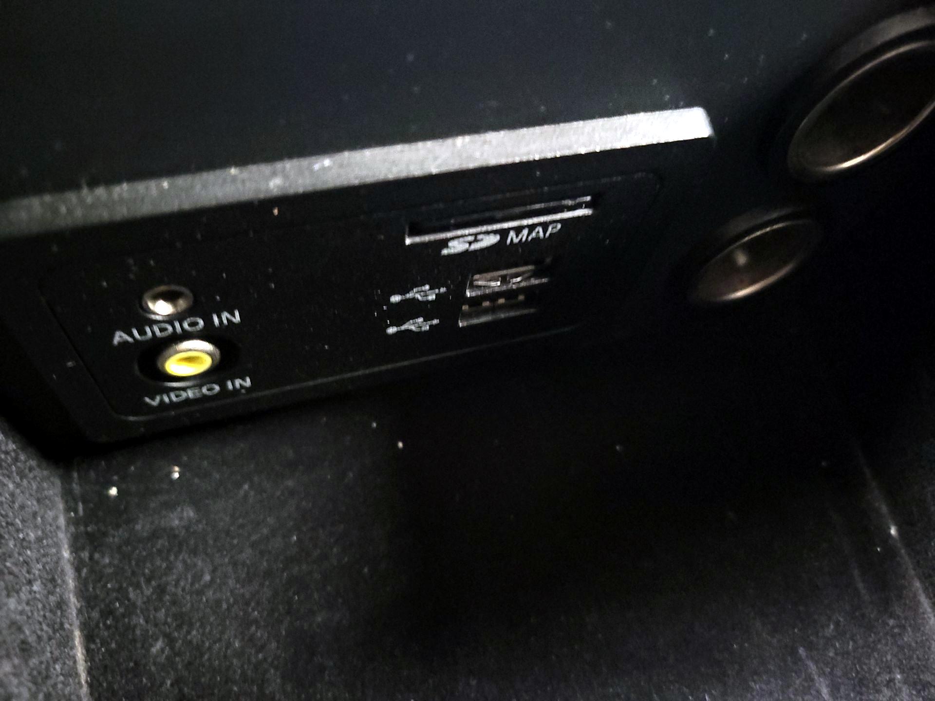 Thumbnail: 2015 INFINITI Q50 - 19