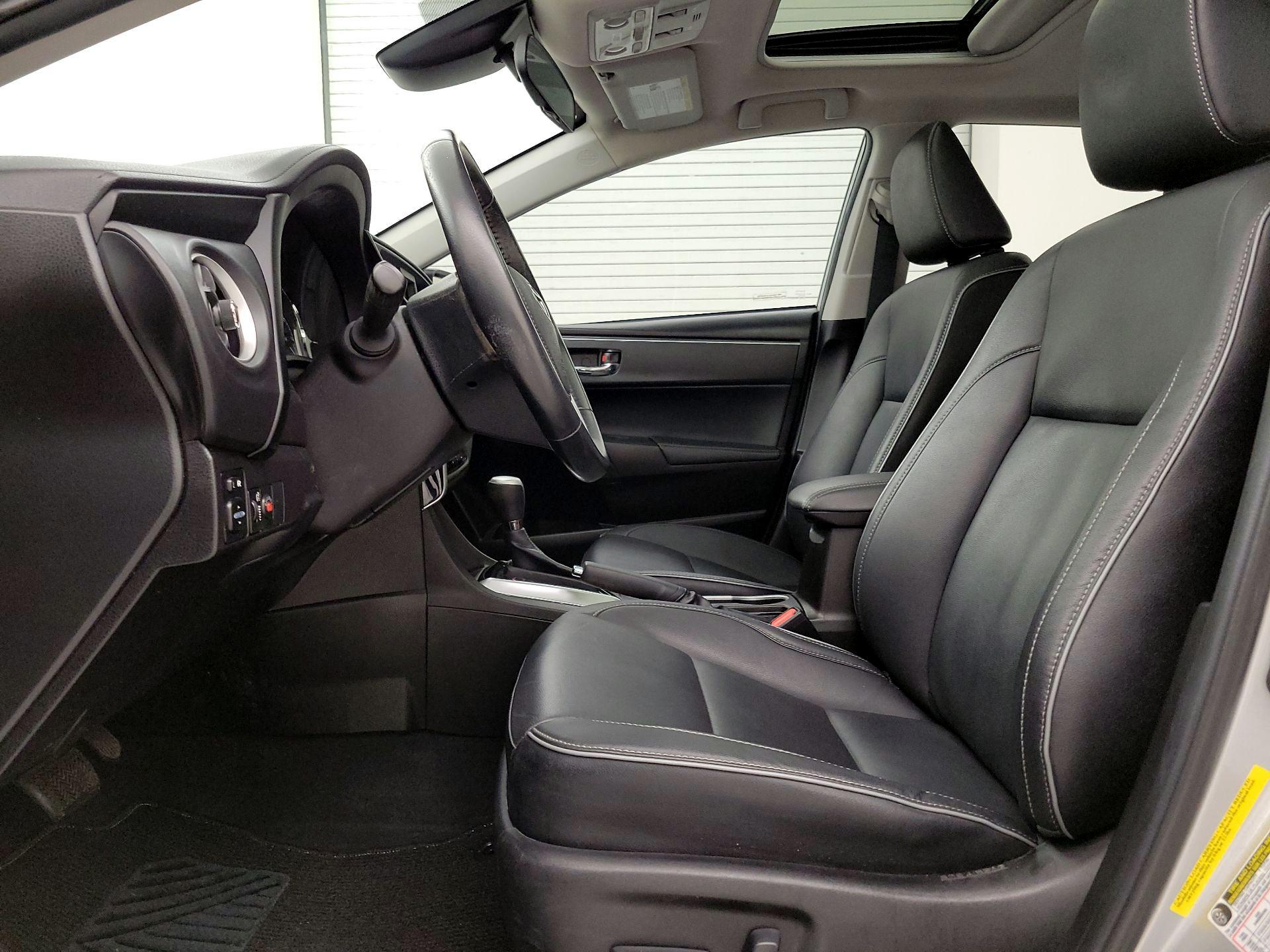 Thumbnail: 2018 Toyota Corolla - 11