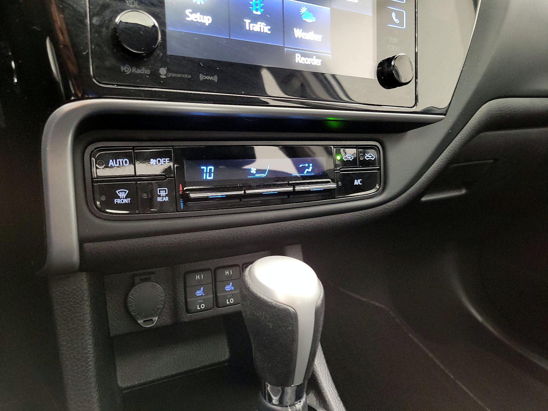 Thumbnail: 2018 Toyota Corolla - 16