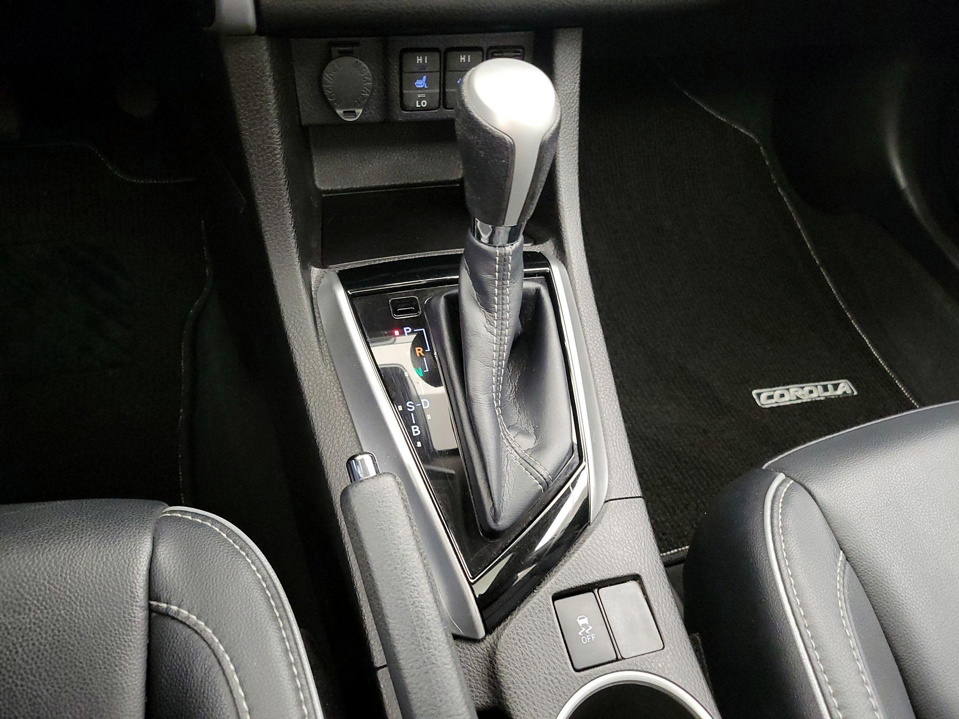 Thumbnail: 2018 Toyota Corolla - 17