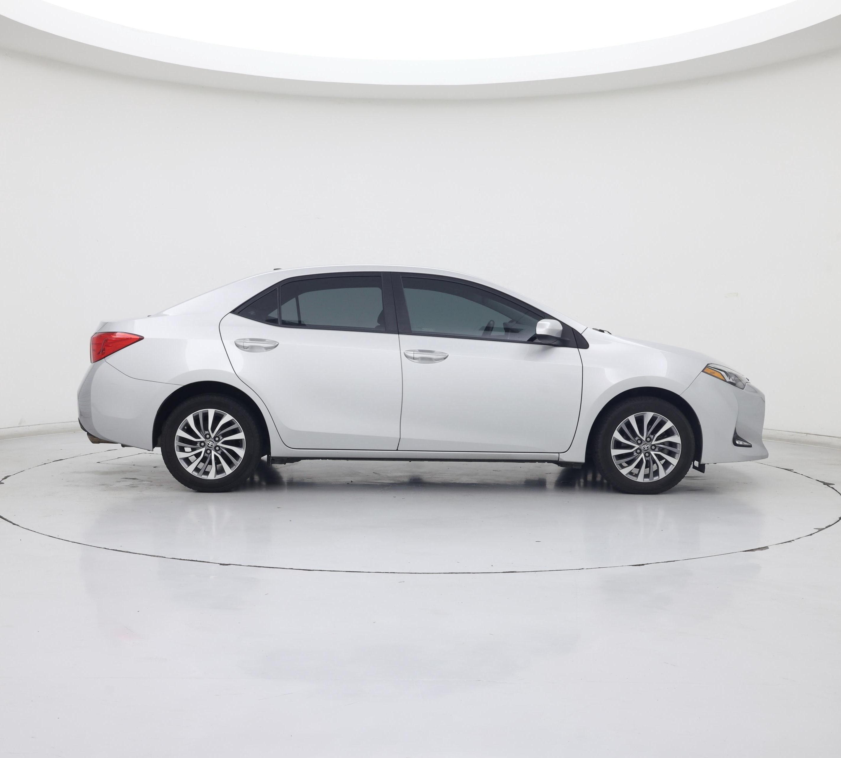 Thumbnail: 2018 Toyota Corolla - 7