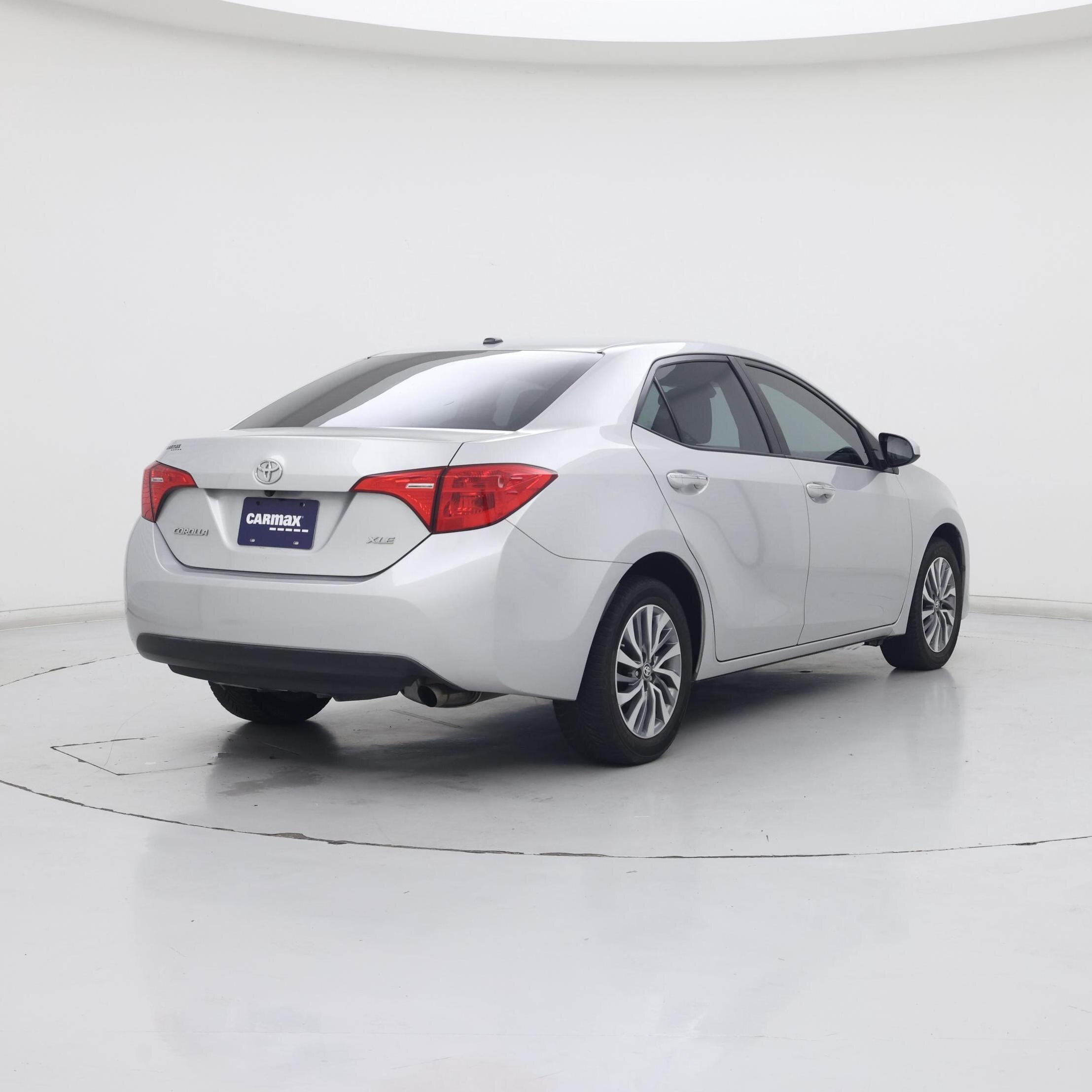 Thumbnail: 2018 Toyota Corolla - 8