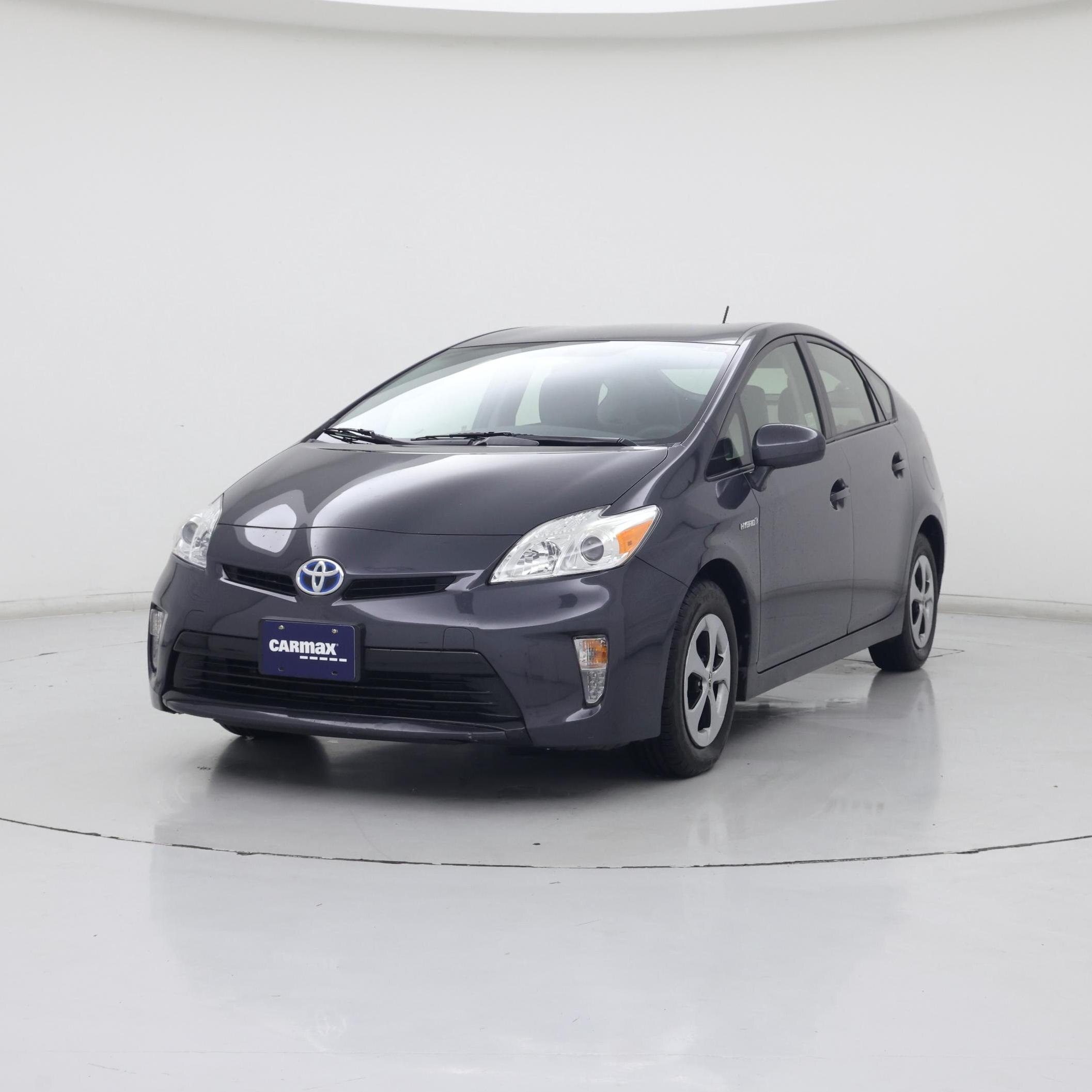 Thumbnail: 2015 Toyota Prius - 4