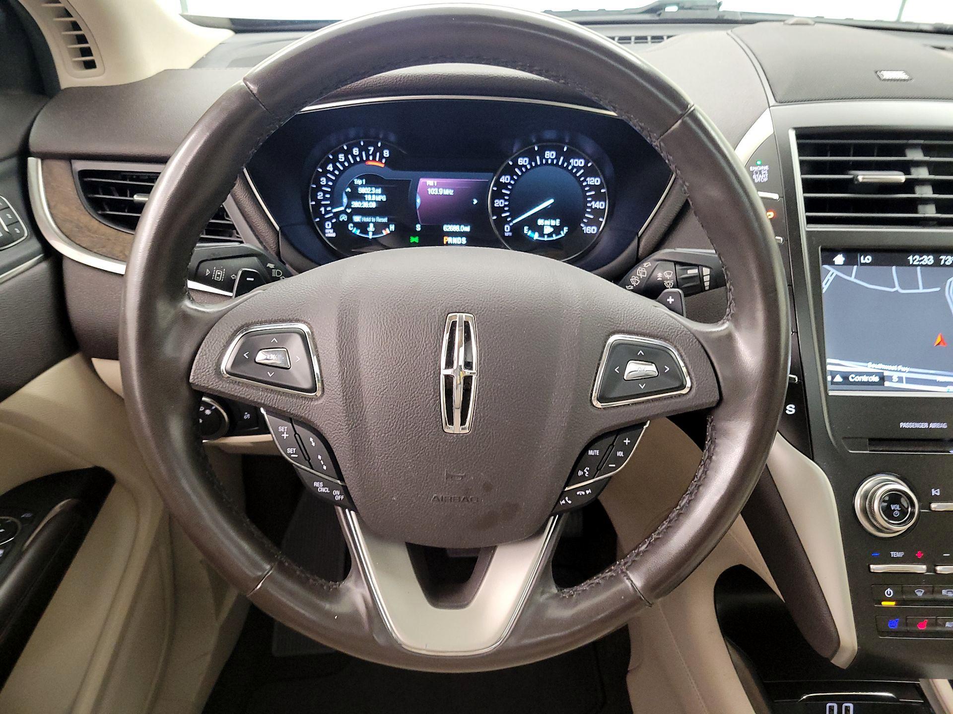 Thumbnail: 2019 Lincoln MKC - 10