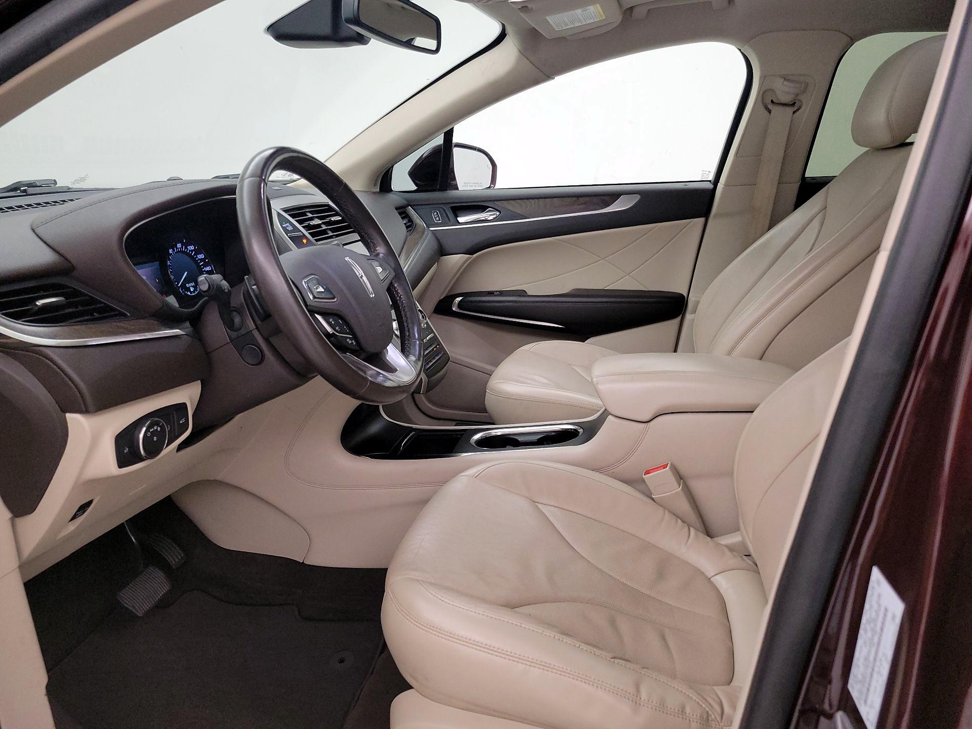 Thumbnail: 2019 Lincoln MKC - 11