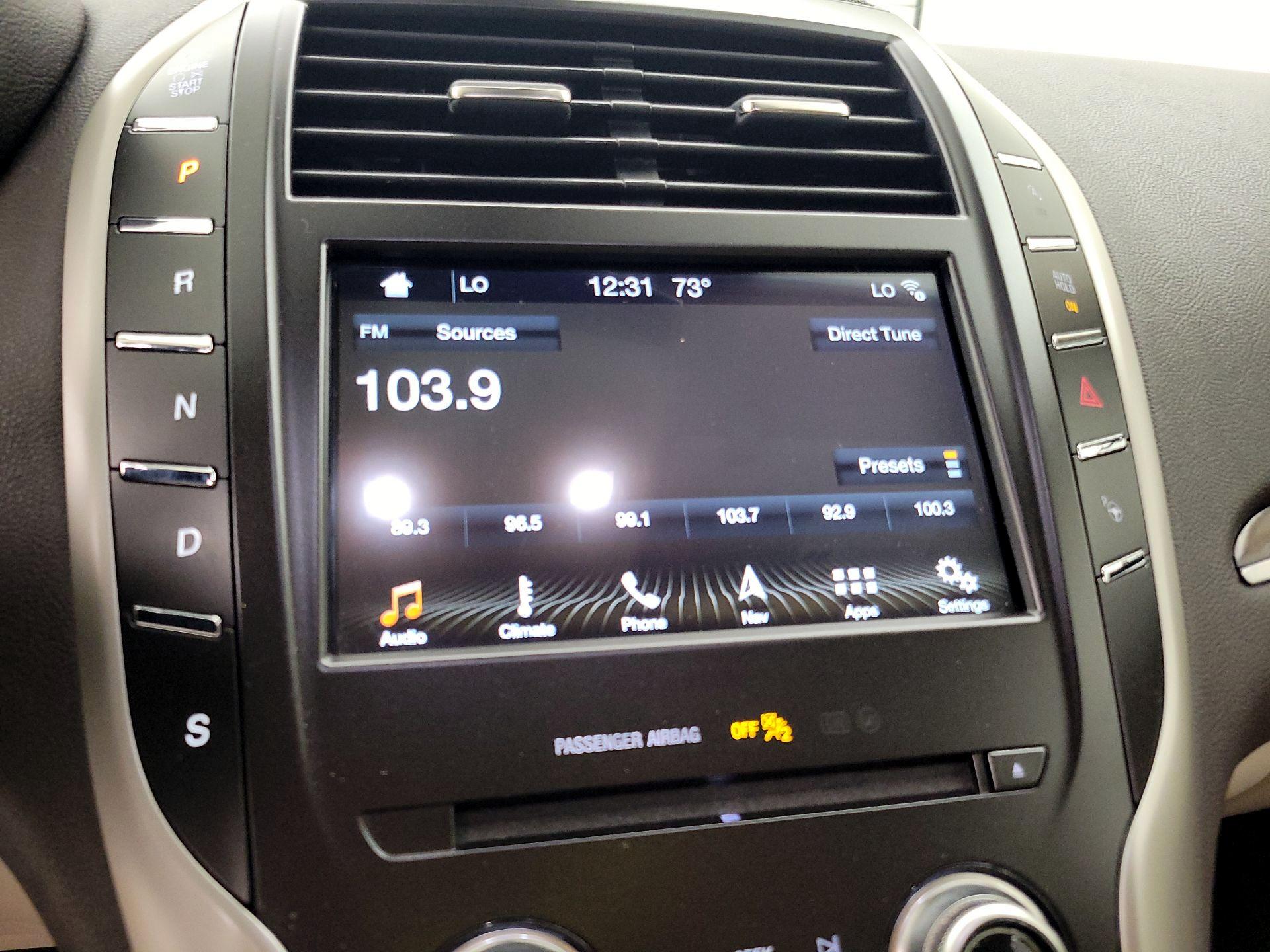 Thumbnail: 2019 Lincoln MKC - 16