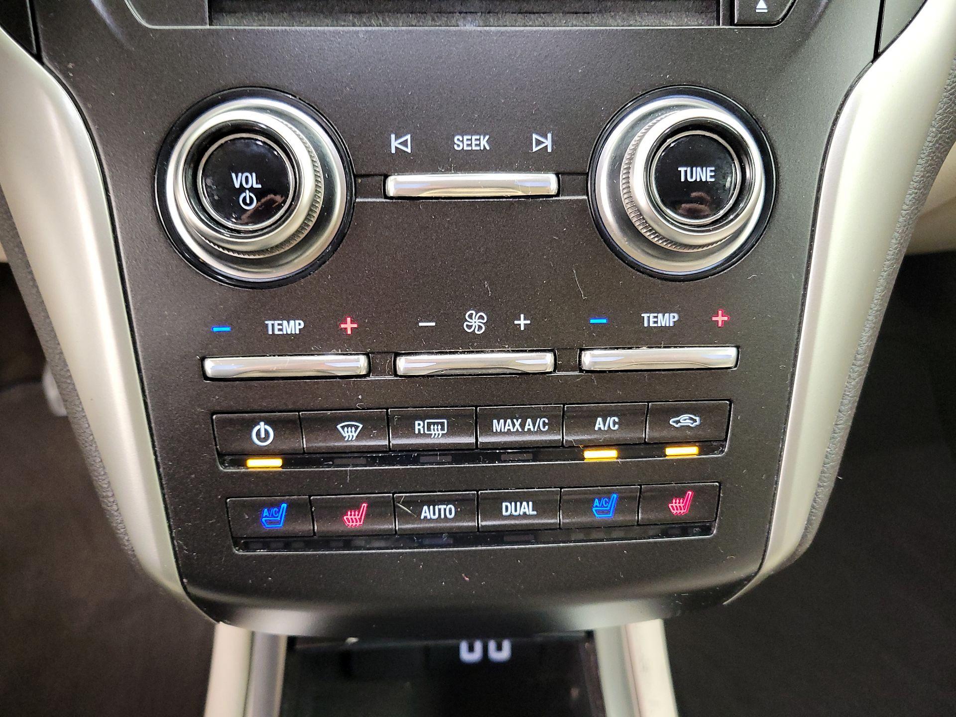 Thumbnail: 2019 Lincoln MKC - 17