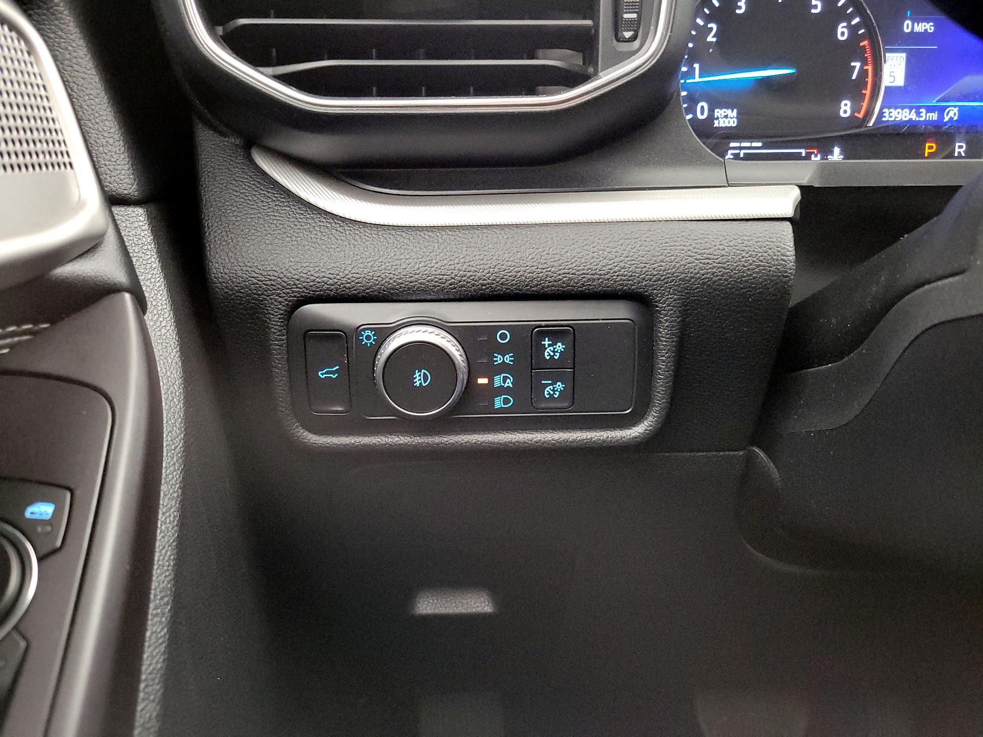 Thumbnail: 2020 Ford Explorer - 13