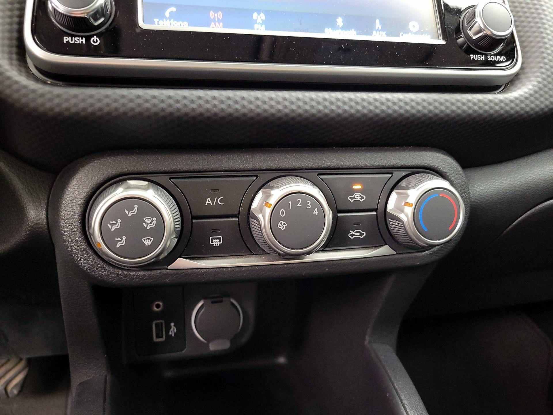 Thumbnail: 2024 Nissan Kicks - 16