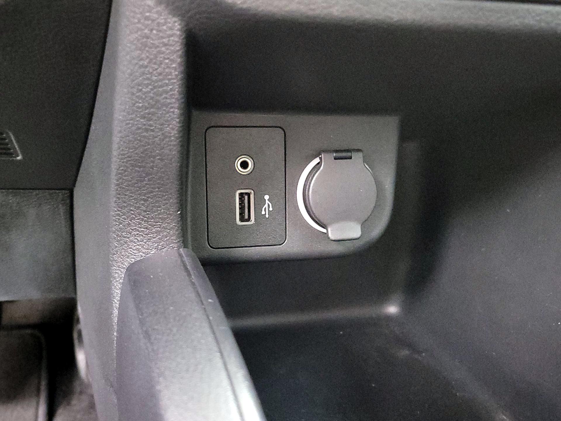 Thumbnail: 2024 Nissan Kicks - 18