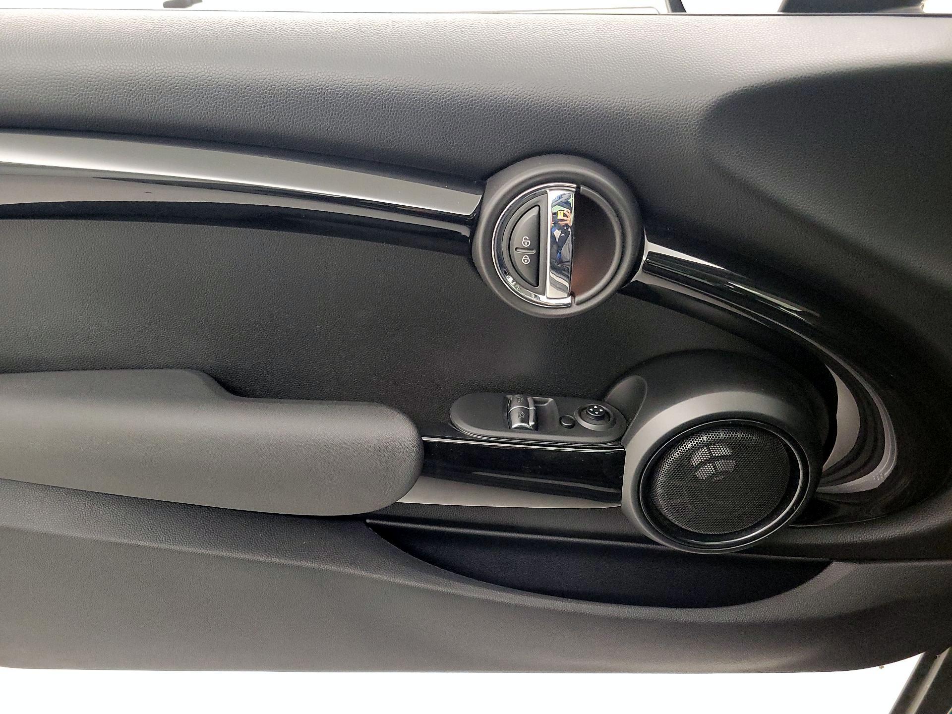 Thumbnail: 2020 MINI Cooper Hardtop - 12