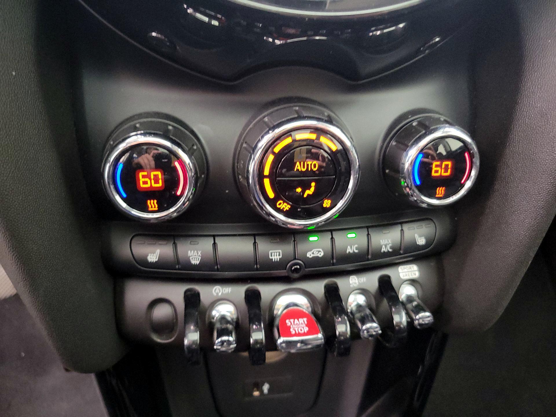 Thumbnail: 2020 MINI Cooper Hardtop - 16