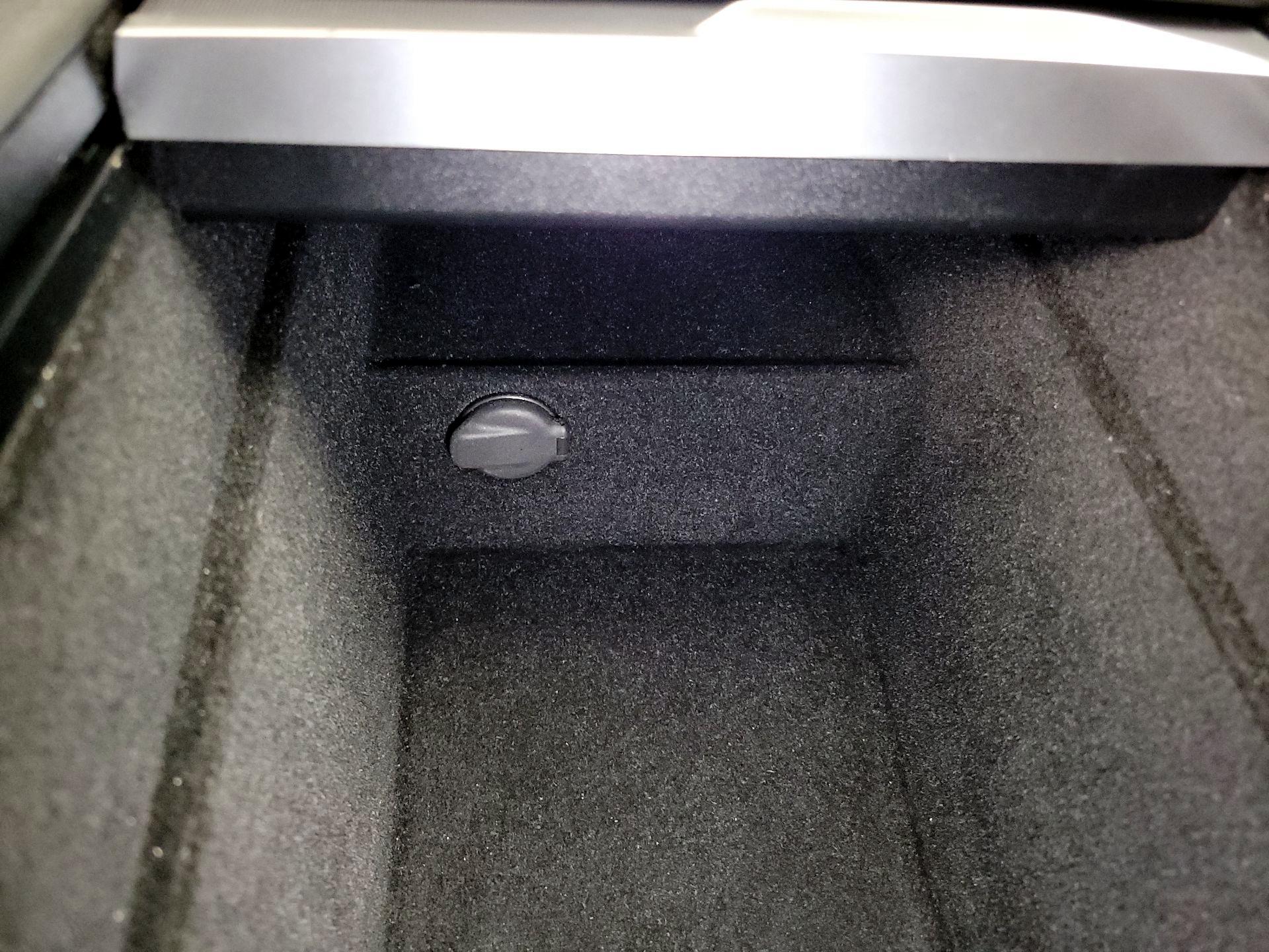 Thumbnail: 2025 Tesla Model 3 - 18