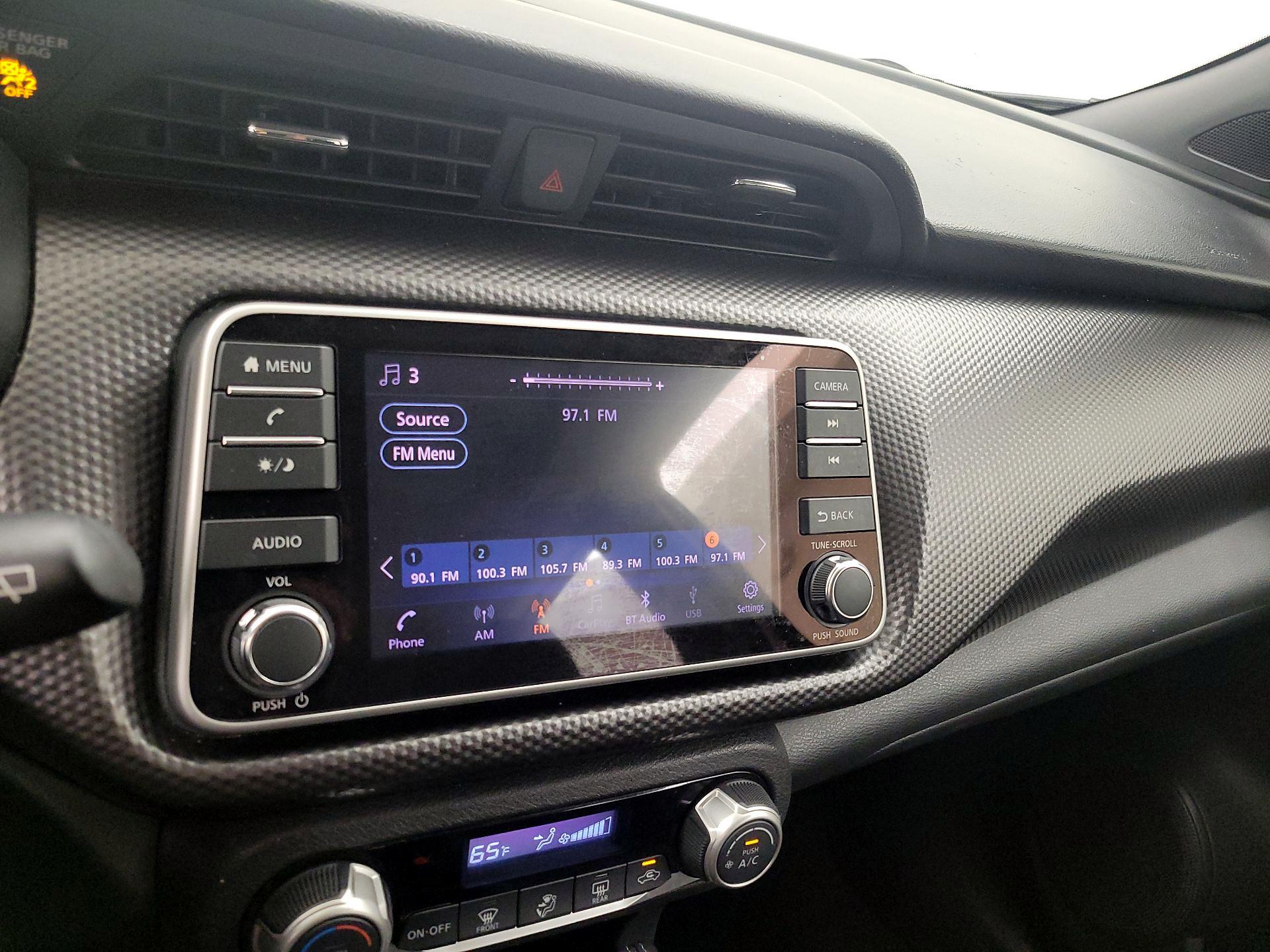 Thumbnail: 2018 Nissan Kicks - 15