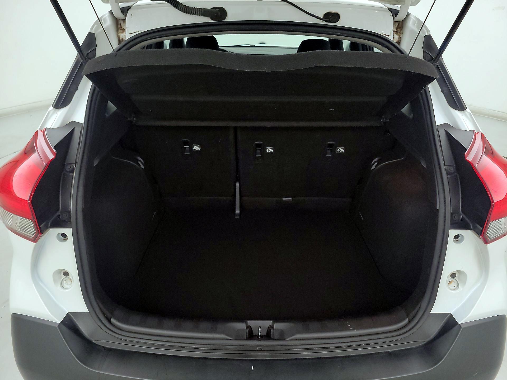 Thumbnail: 2018 Nissan Kicks - 20