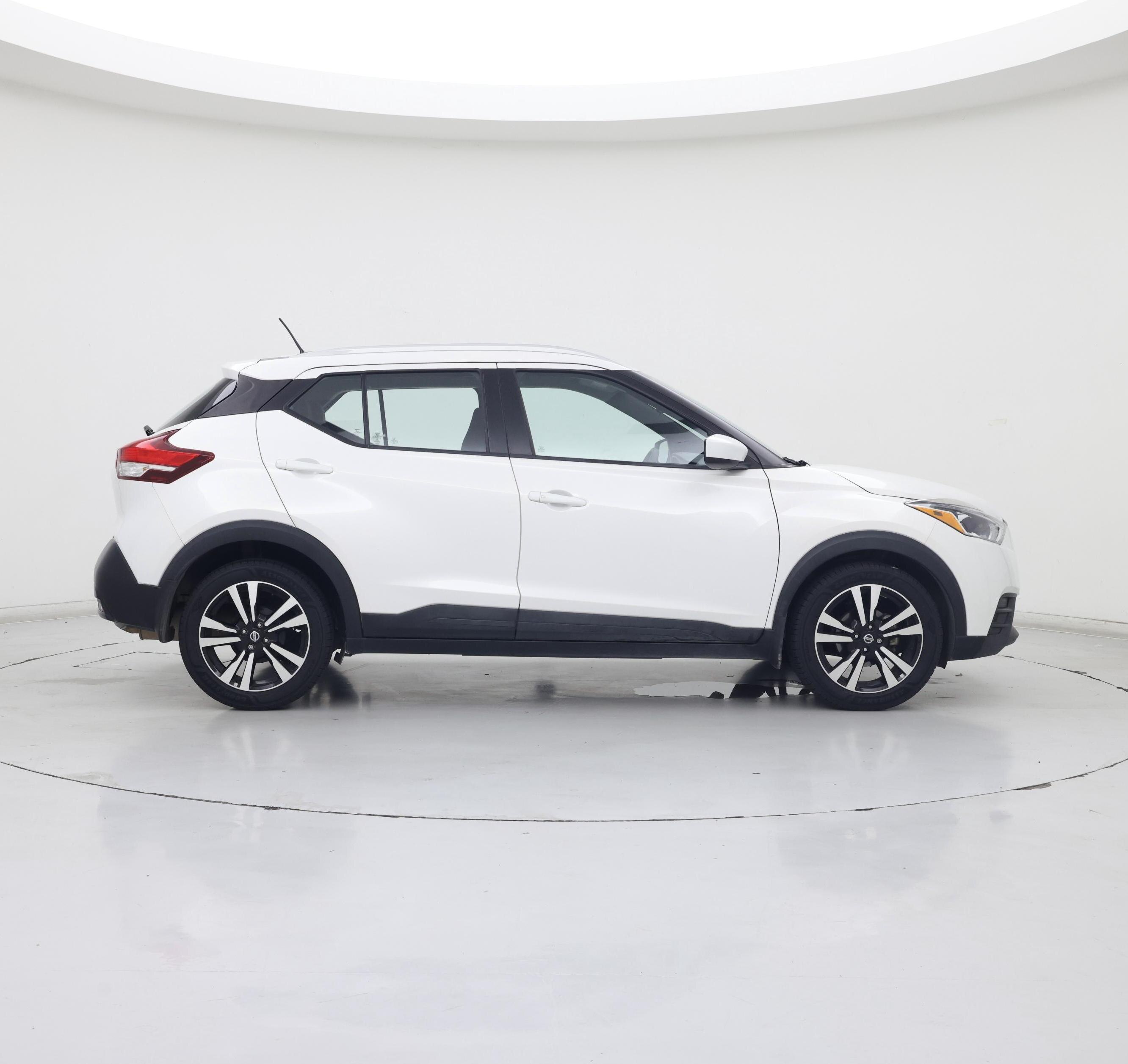 Thumbnail: 2018 Nissan Kicks - 7