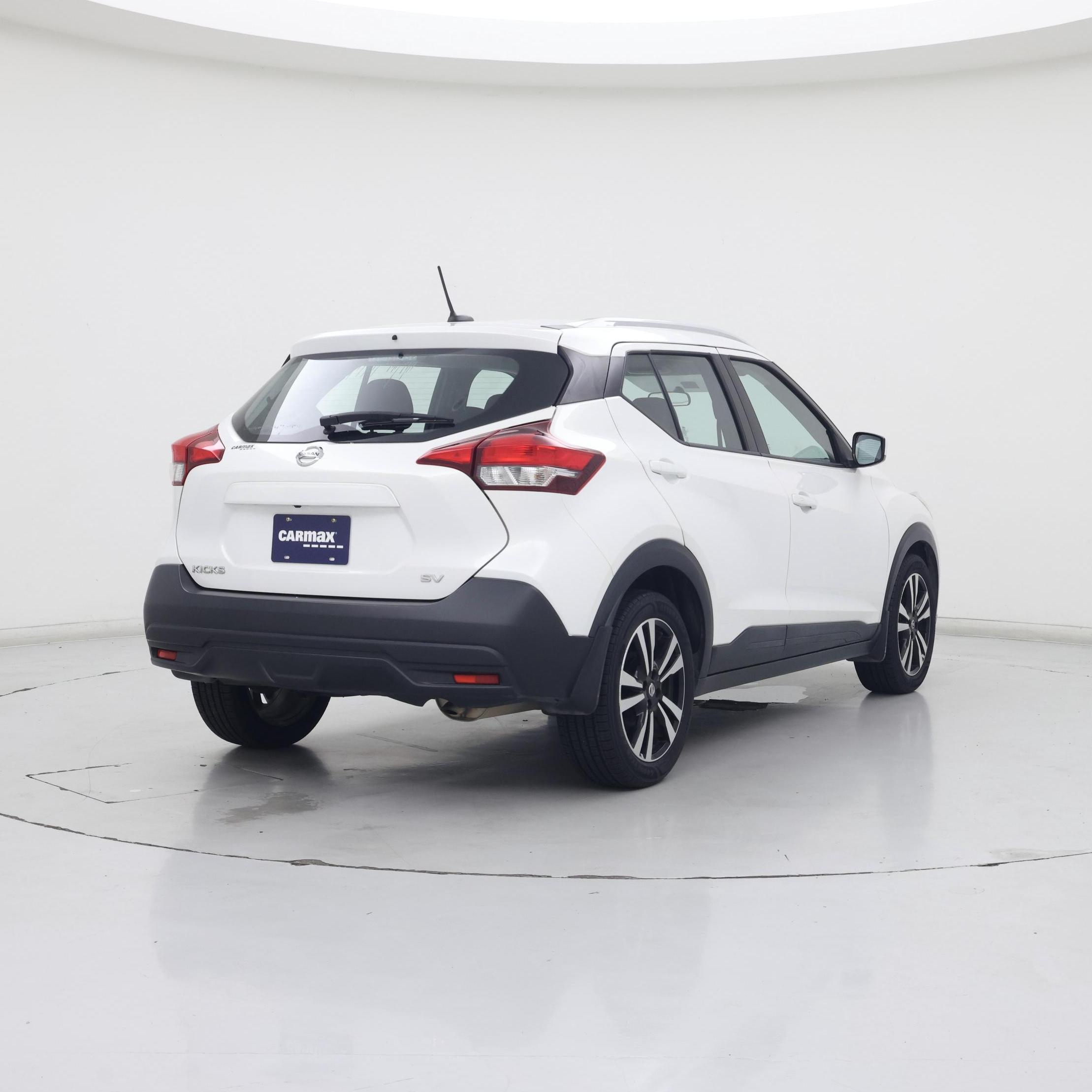 Thumbnail: 2018 Nissan Kicks - 8