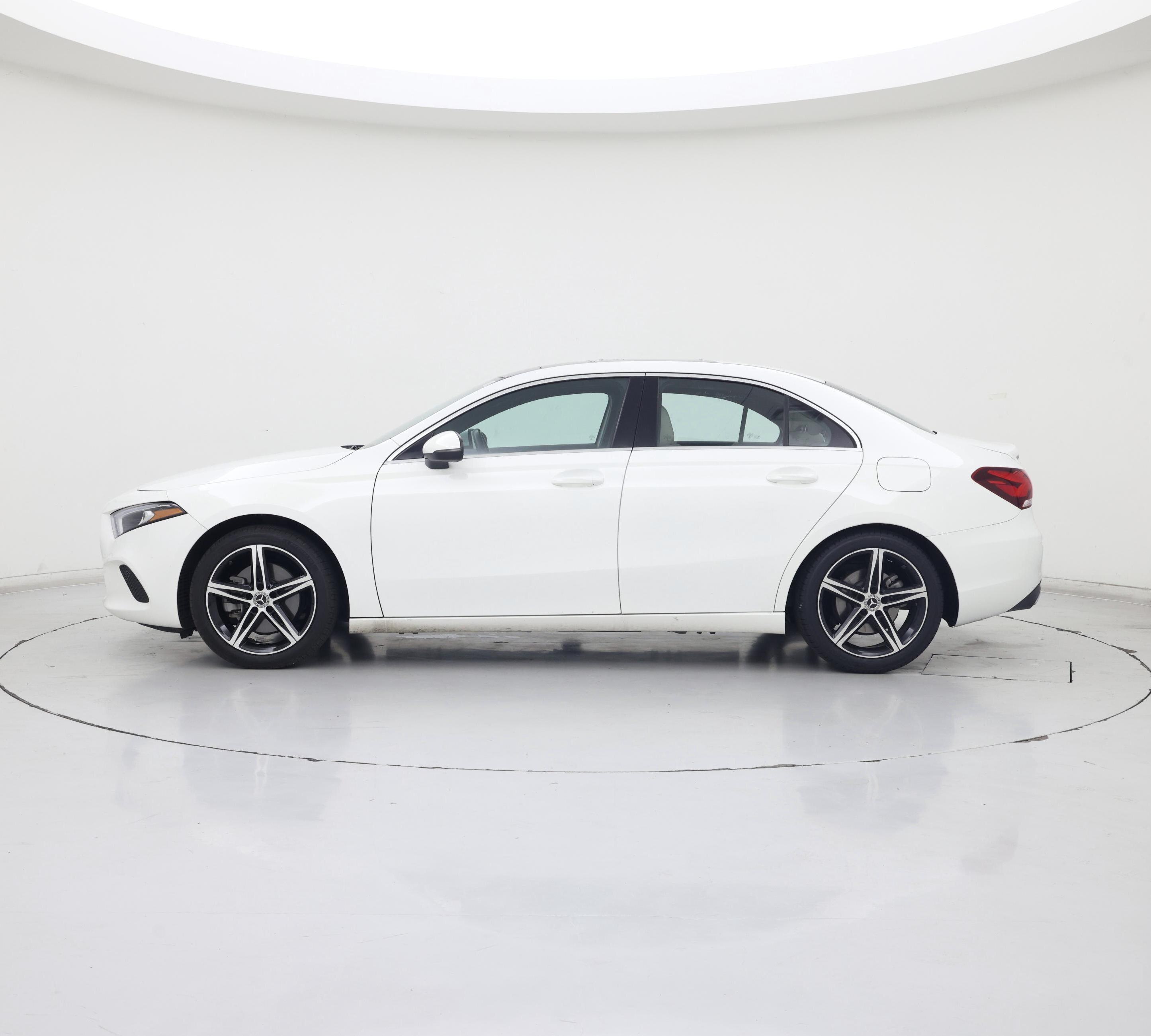 Thumbnail: 2019 Mercedes-Benz A-Class - 3