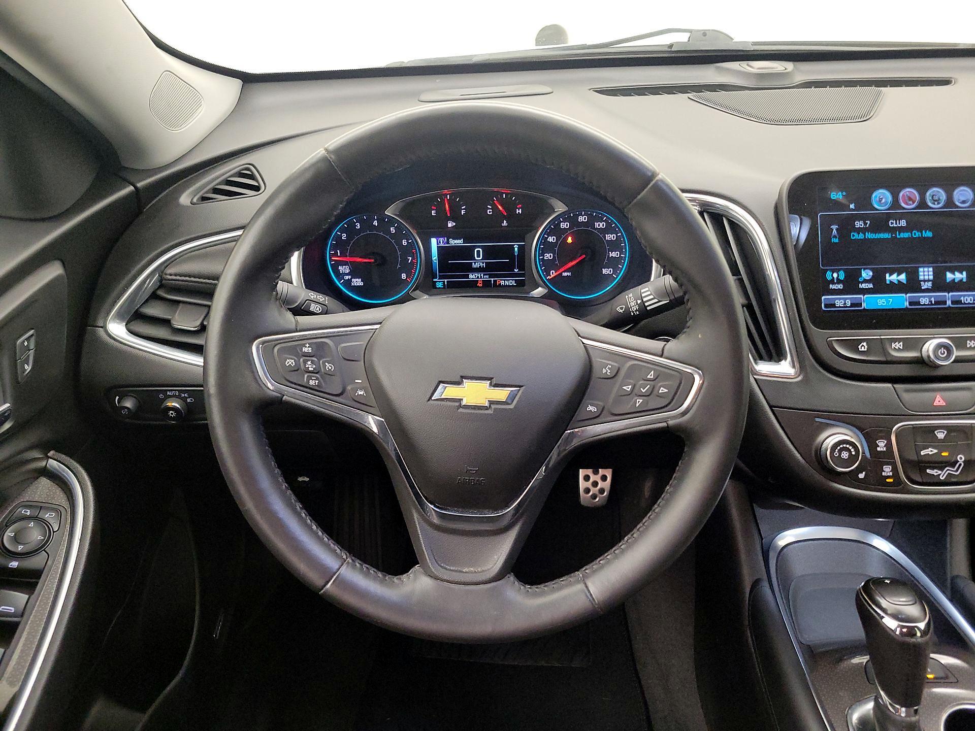 Thumbnail: 2016 Chevrolet Malibu - 10