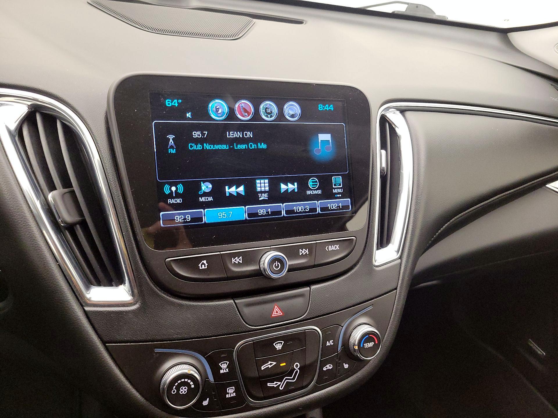 Thumbnail: 2016 Chevrolet Malibu - 15