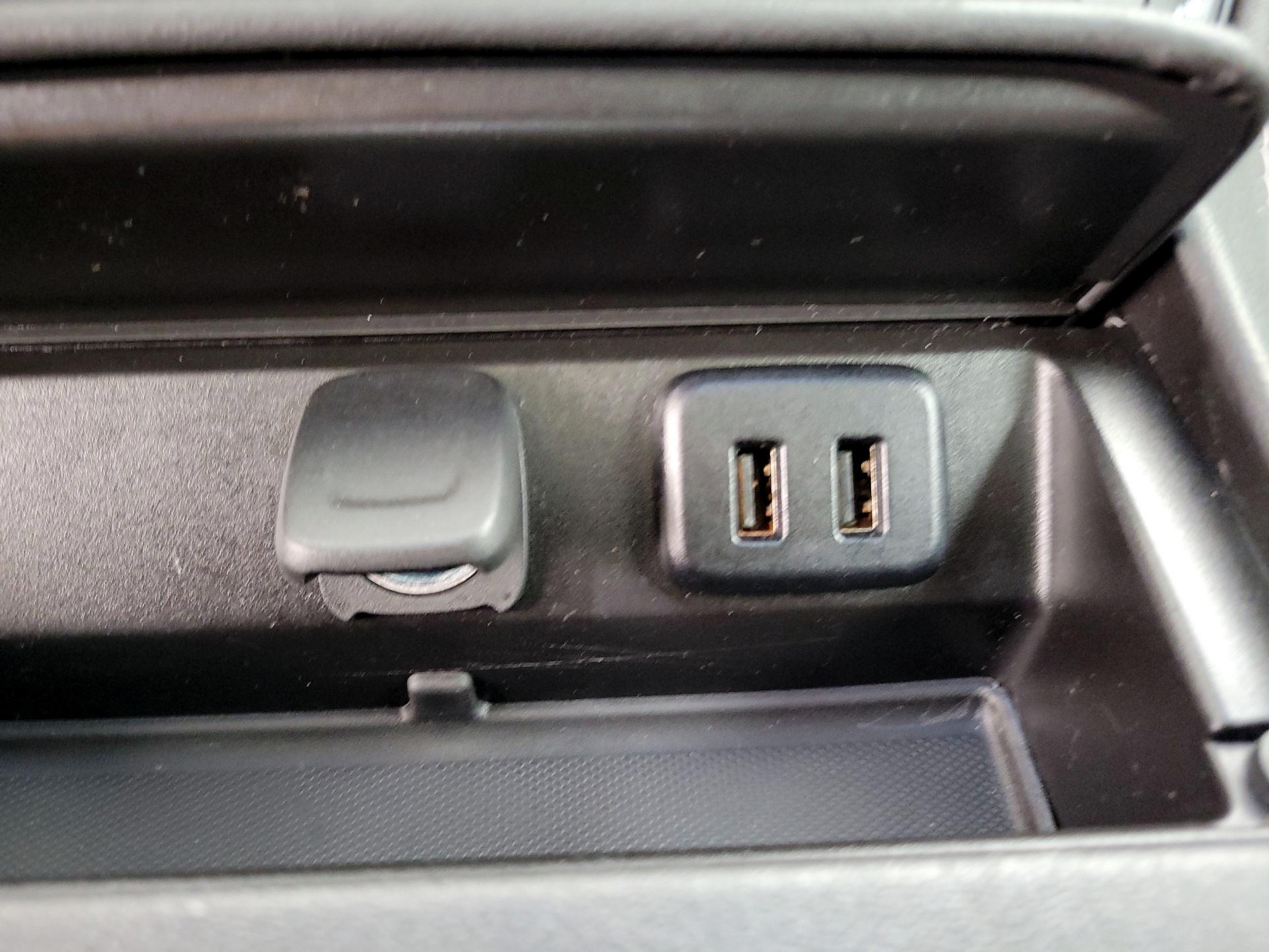 Thumbnail: 2020 Chevrolet Suburban - 18