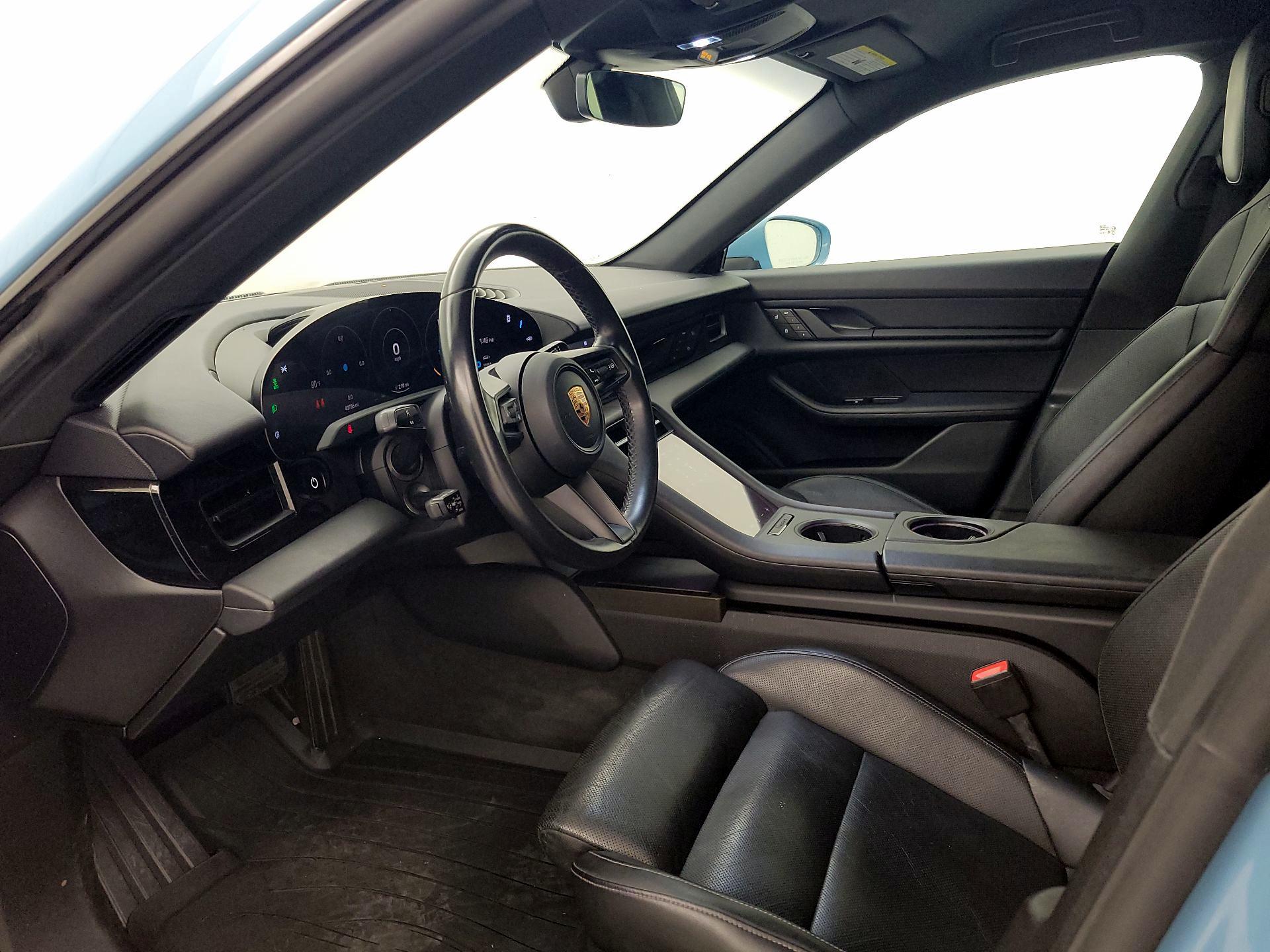 Thumbnail: 2022 Porsche Taycan - 11