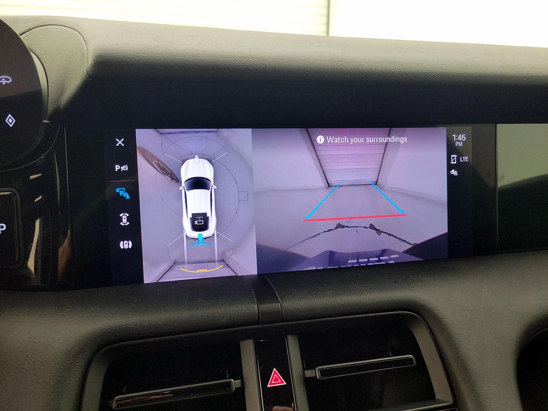 Thumbnail: 2022 Porsche Taycan - 15