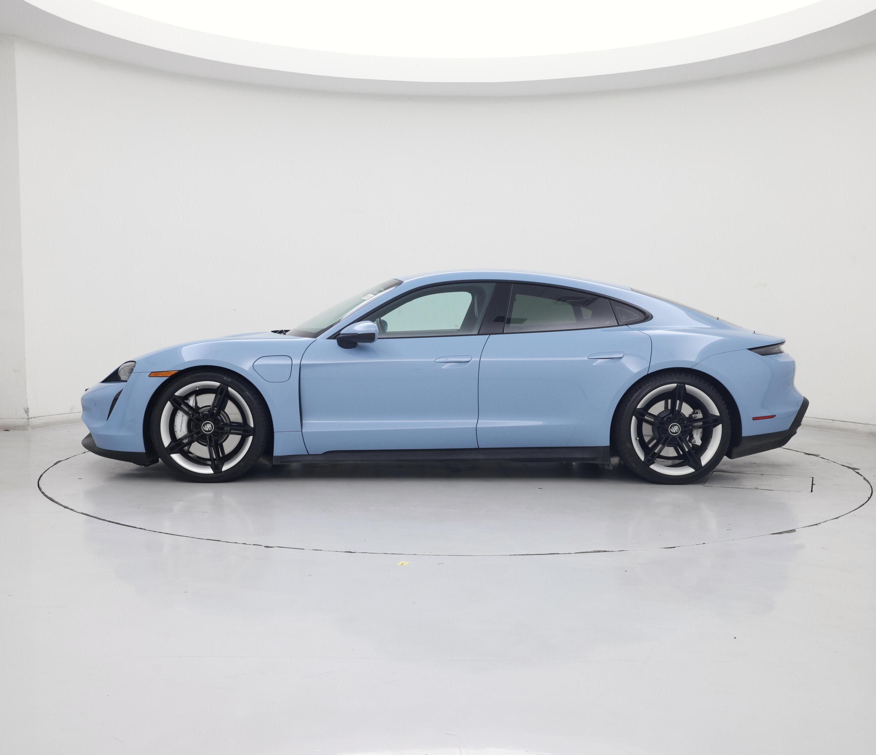 Thumbnail: 2022 Porsche Taycan - 3