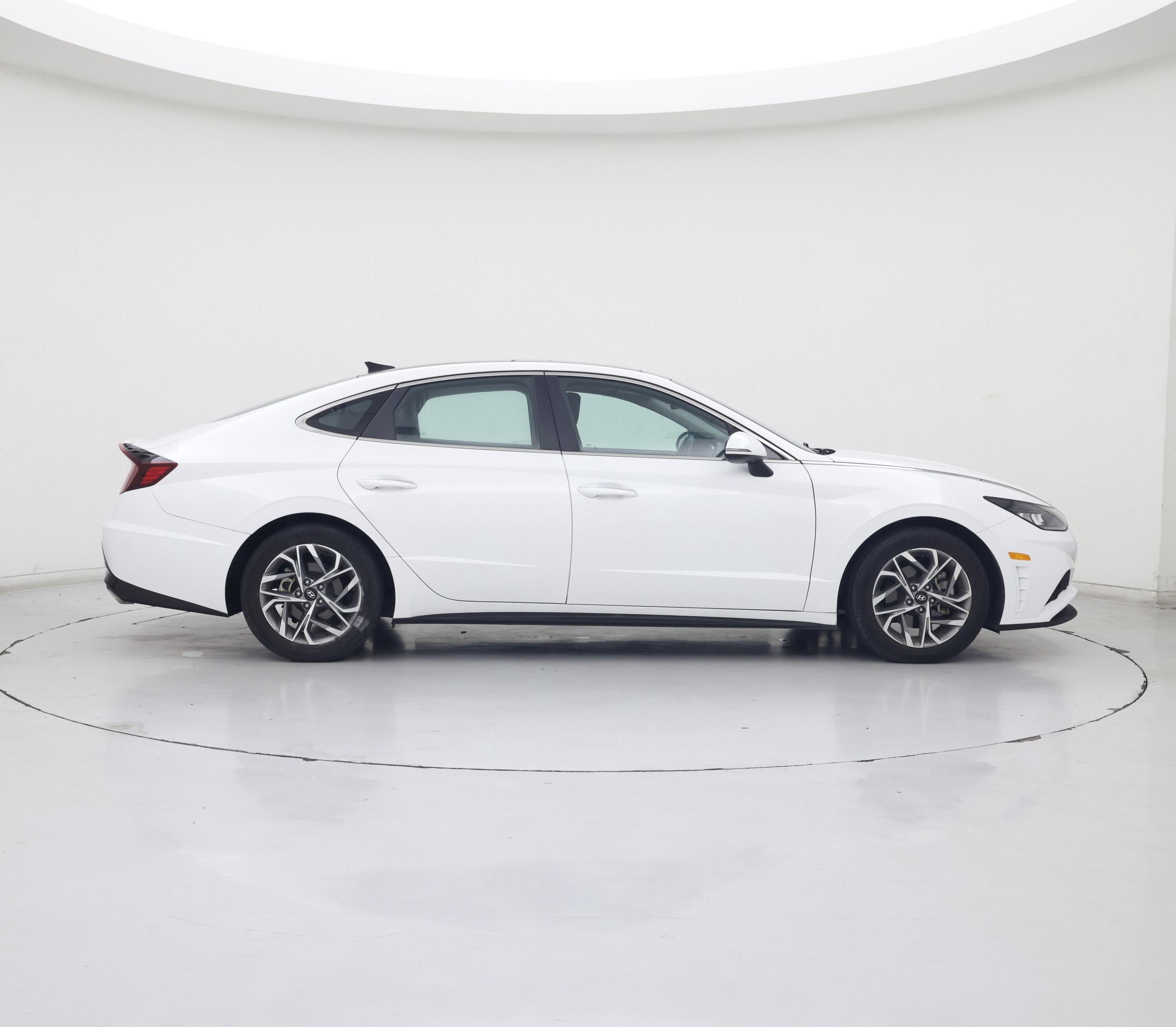 Thumbnail: 2023 Hyundai Sonata - 7