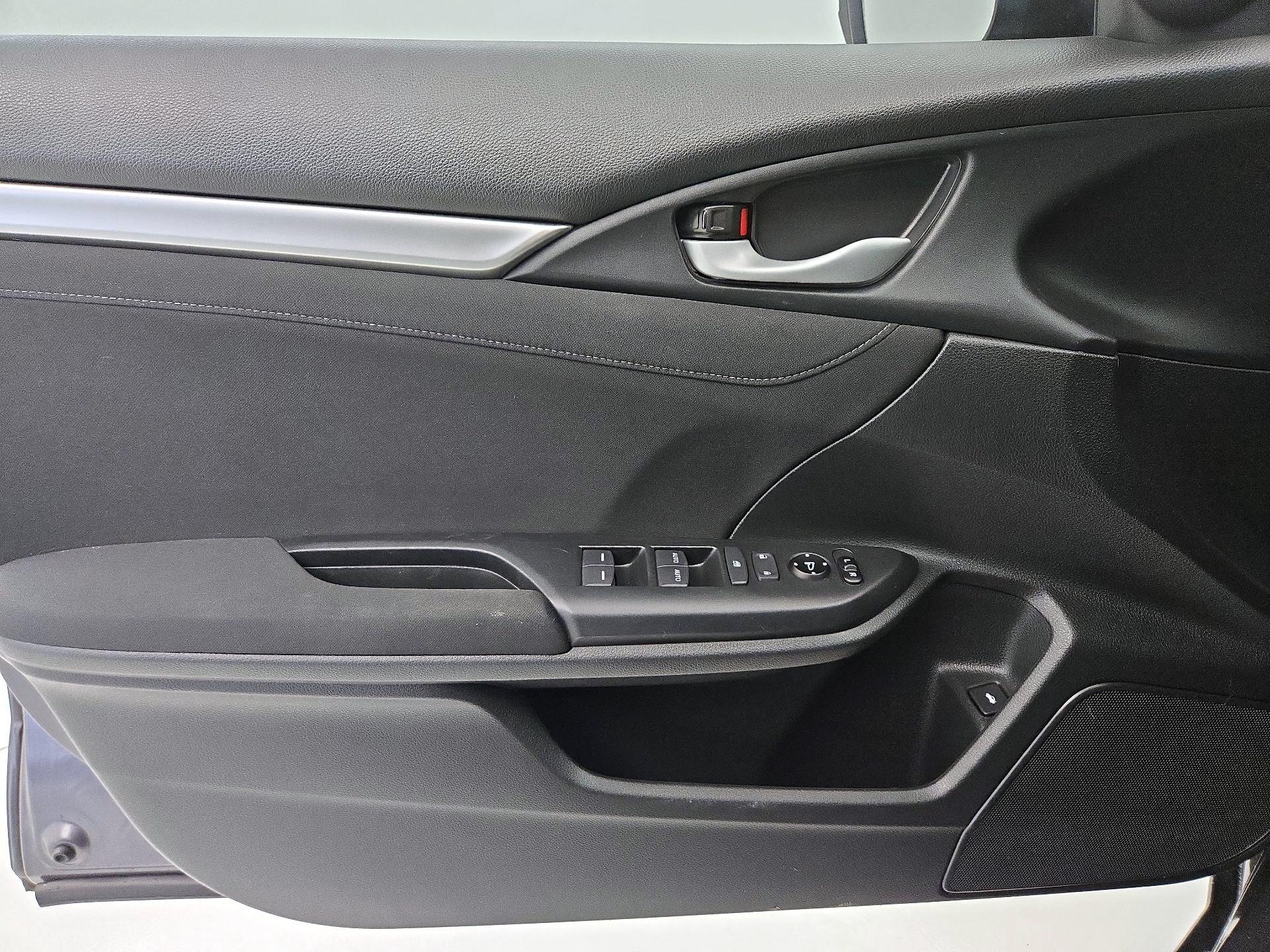 Thumbnail: 2018 Honda Civic - 12