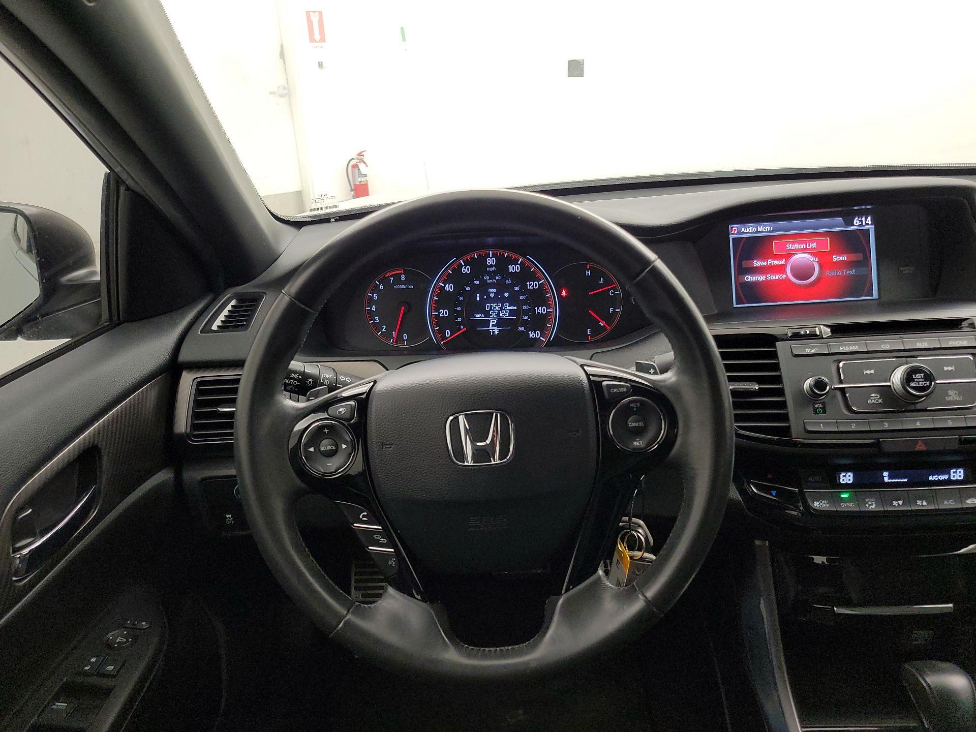 Thumbnail: 2016 Honda Accord - 10