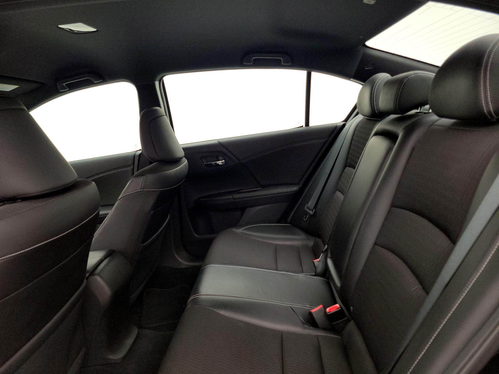 Thumbnail: 2016 Honda Accord - 19