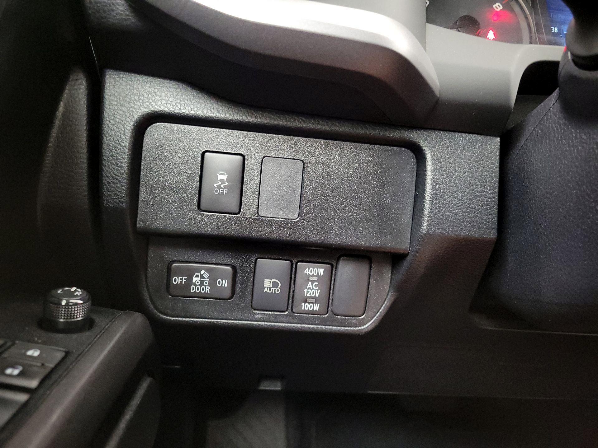 Thumbnail: 2022 Toyota Tacoma - 13