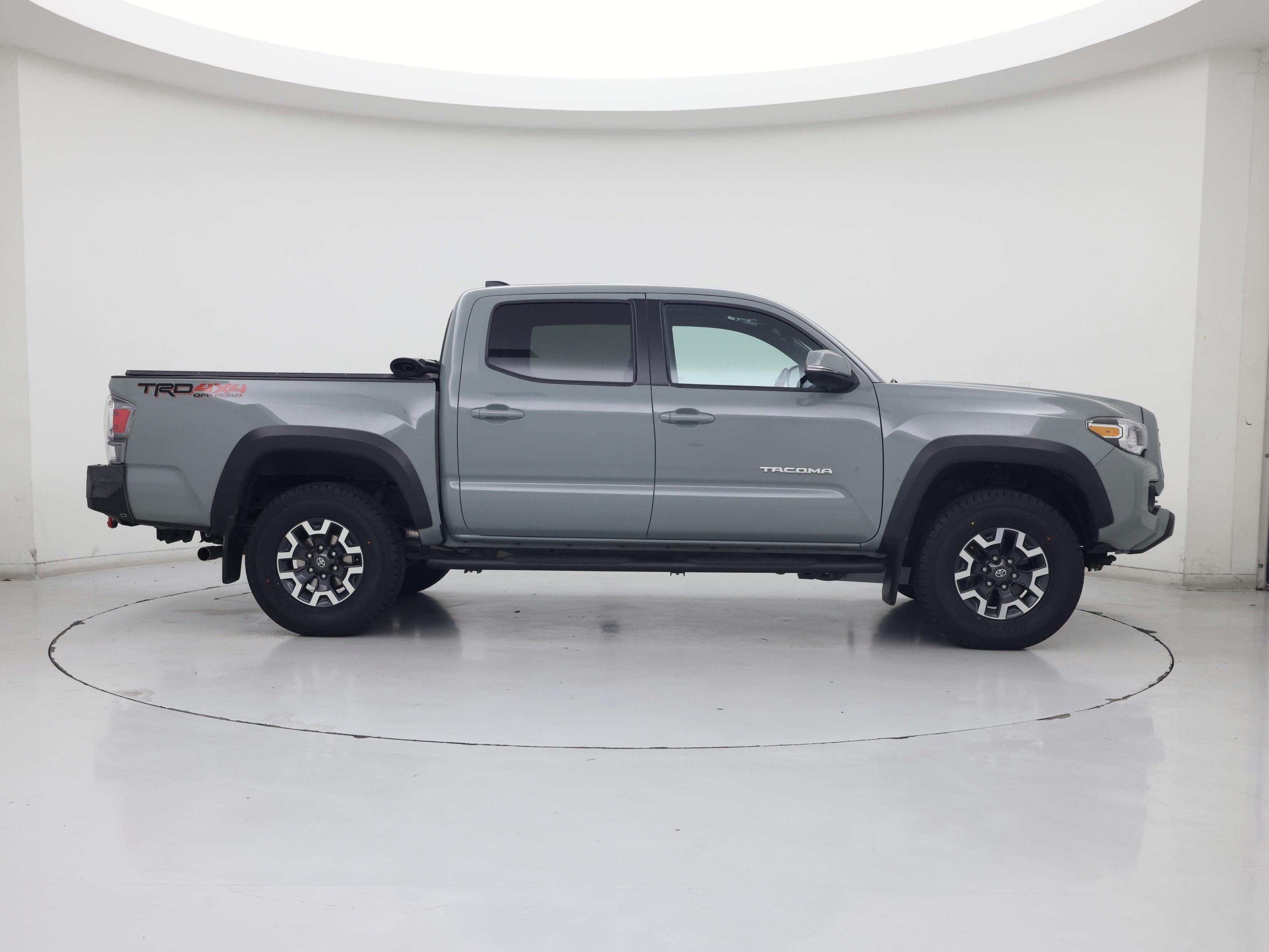 Thumbnail: 2022 Toyota Tacoma - 7