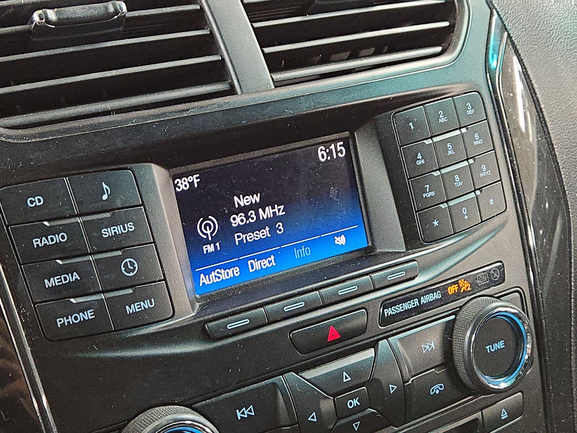 Thumbnail: 2016 Ford Explorer - 15