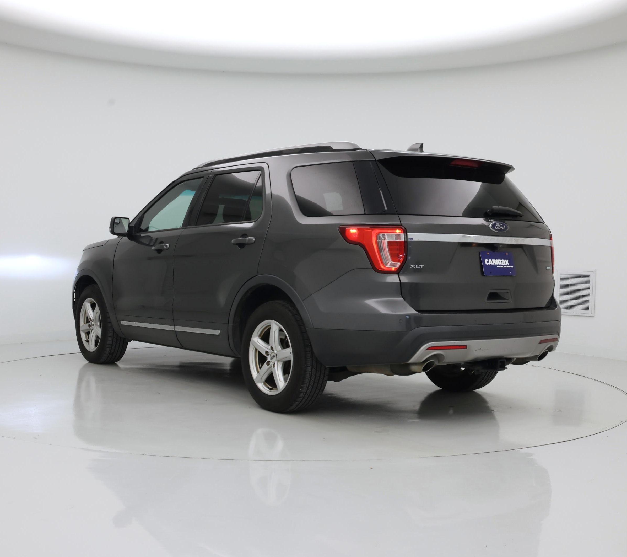 Thumbnail: 2016 Ford Explorer - 2