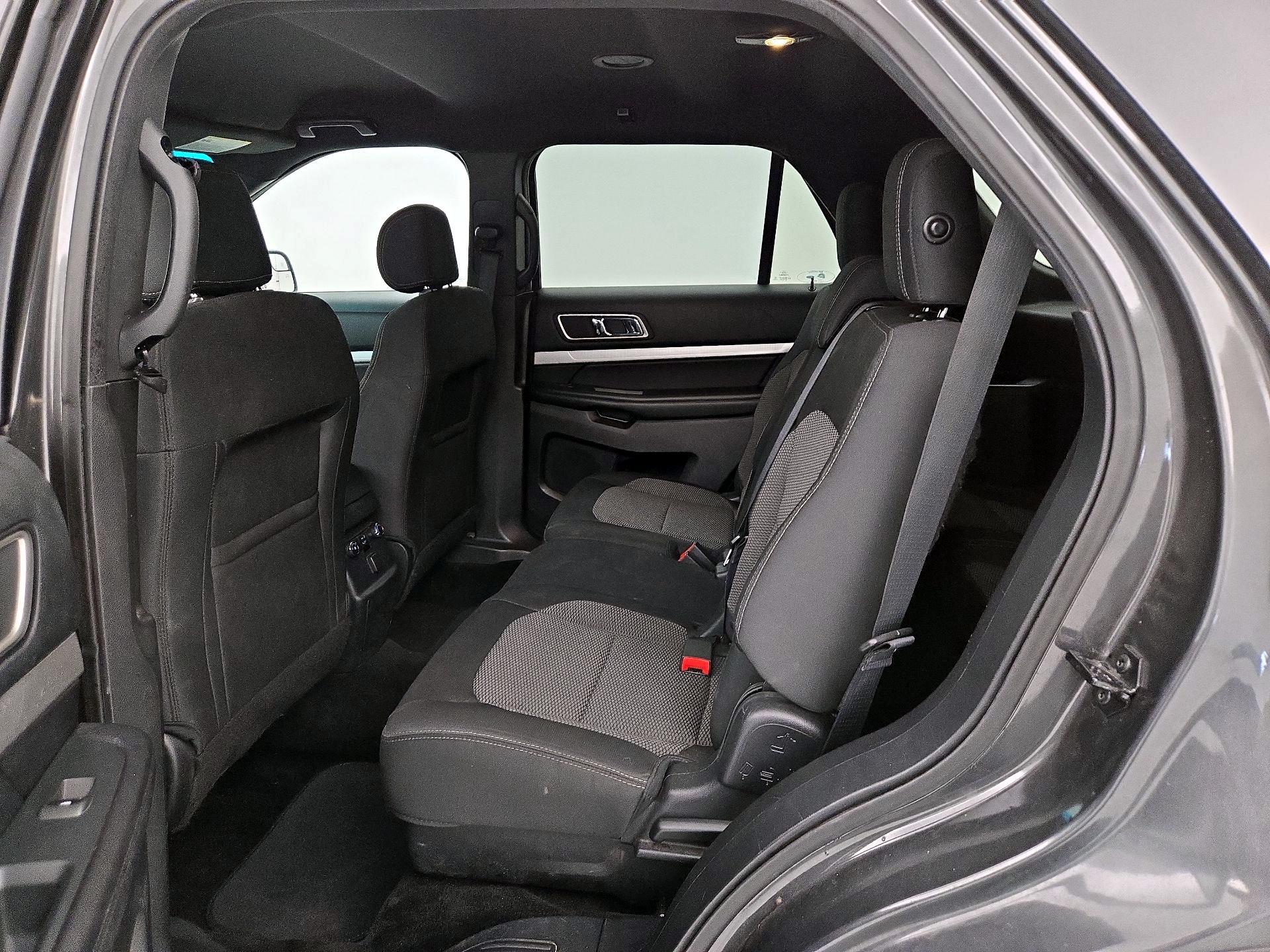 Thumbnail: 2016 Ford Explorer - 19