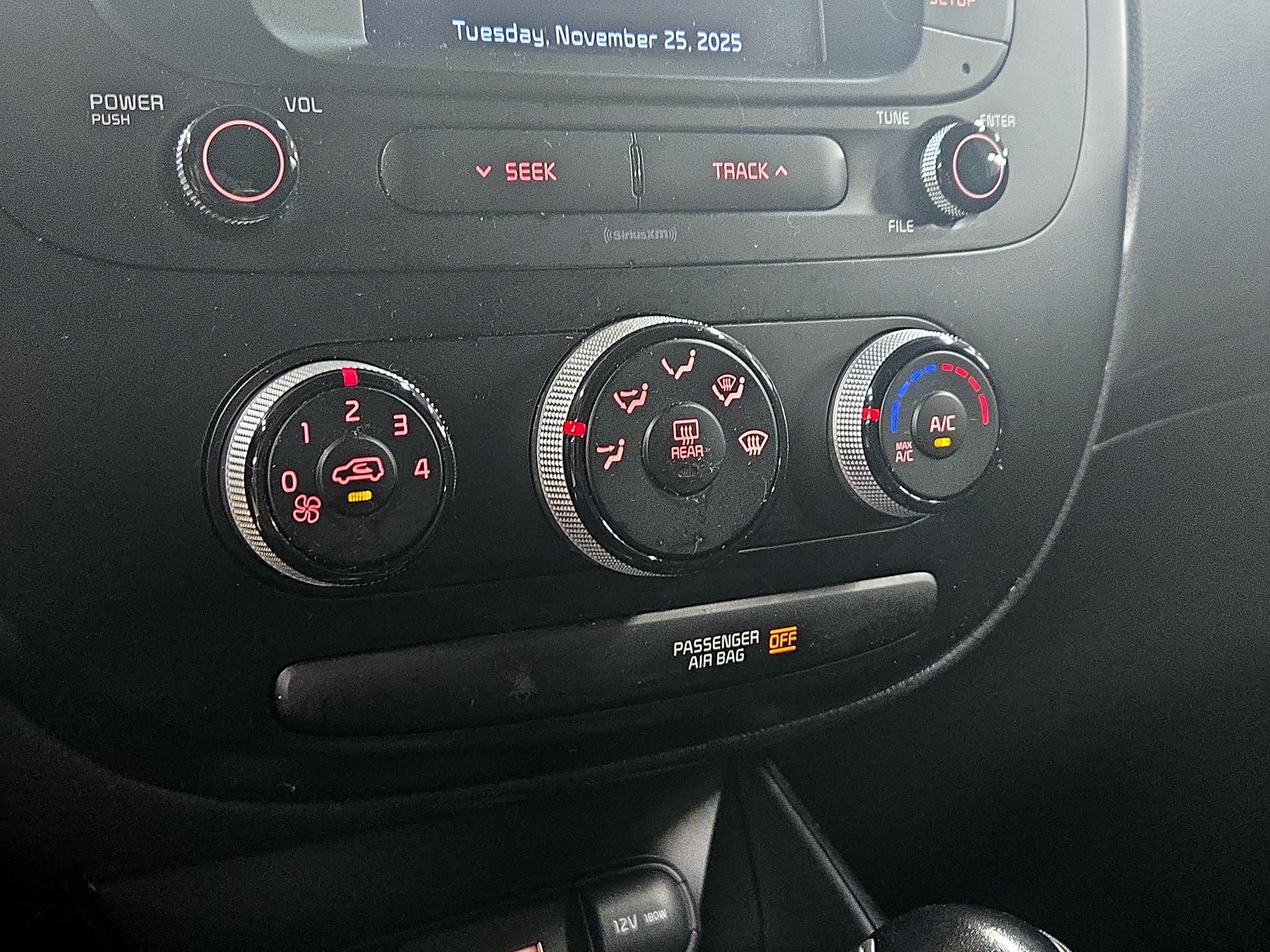 Thumbnail: 2019 Kia Soul - 16