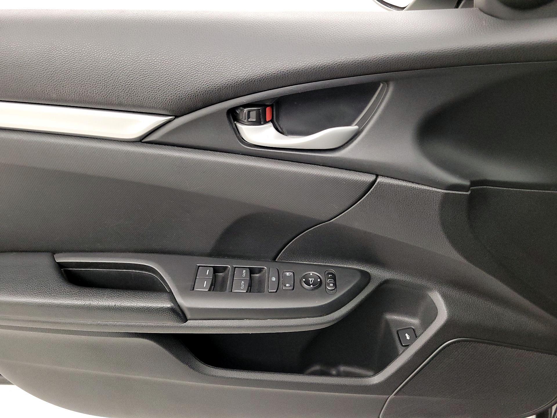 Thumbnail: 2019 Honda Civic - 12