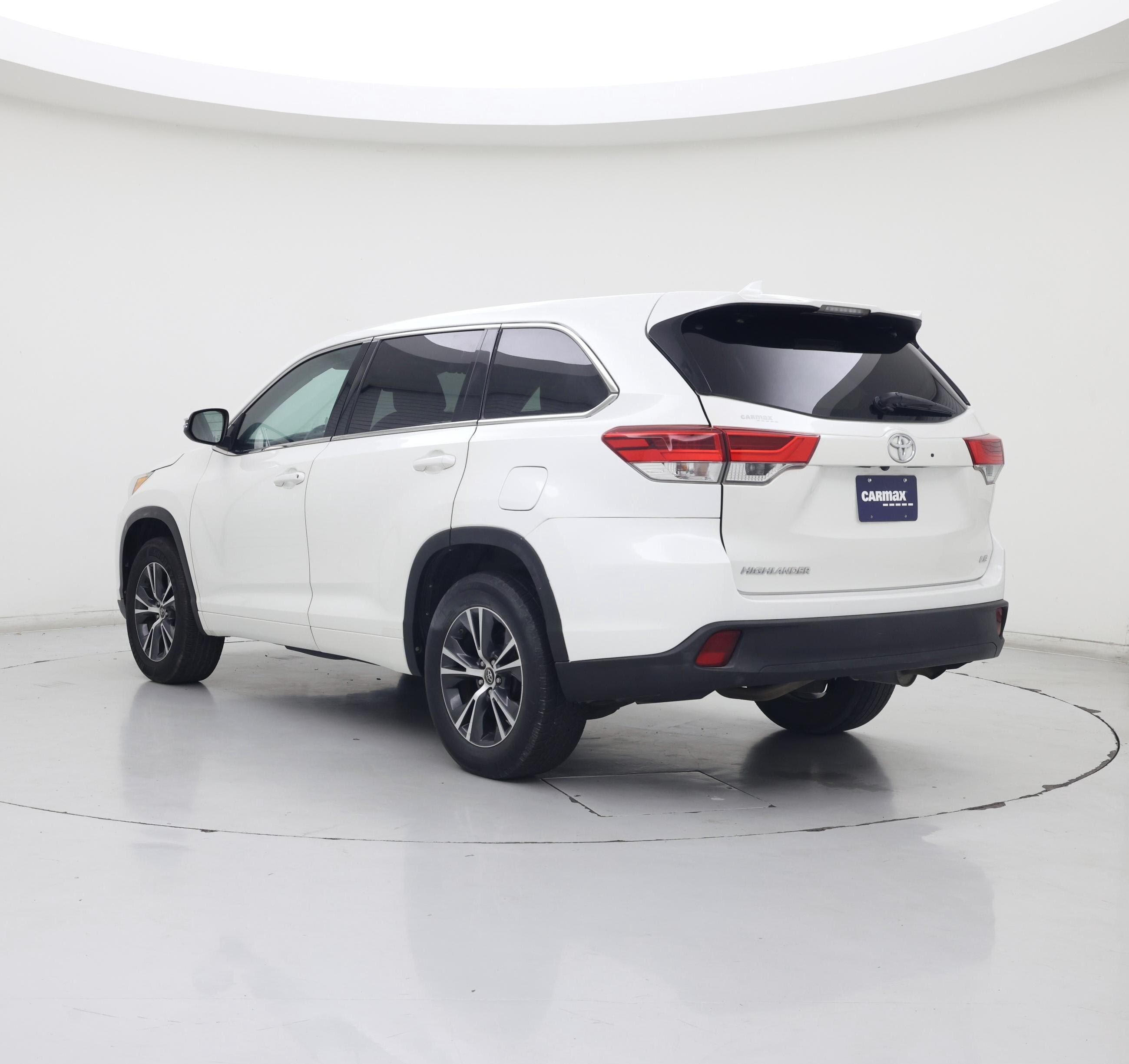 Thumbnail: 2018 Toyota Highlander - 2