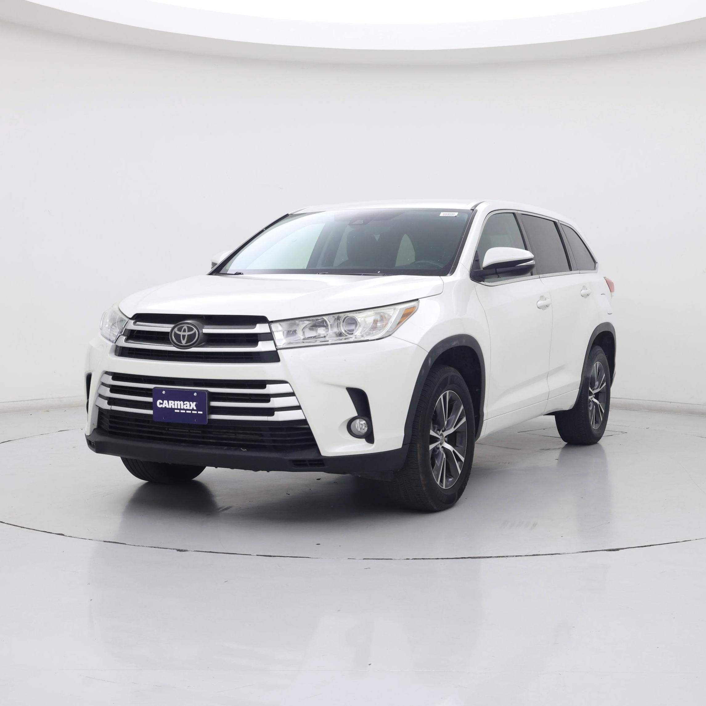 Thumbnail: 2018 Toyota Highlander - 4