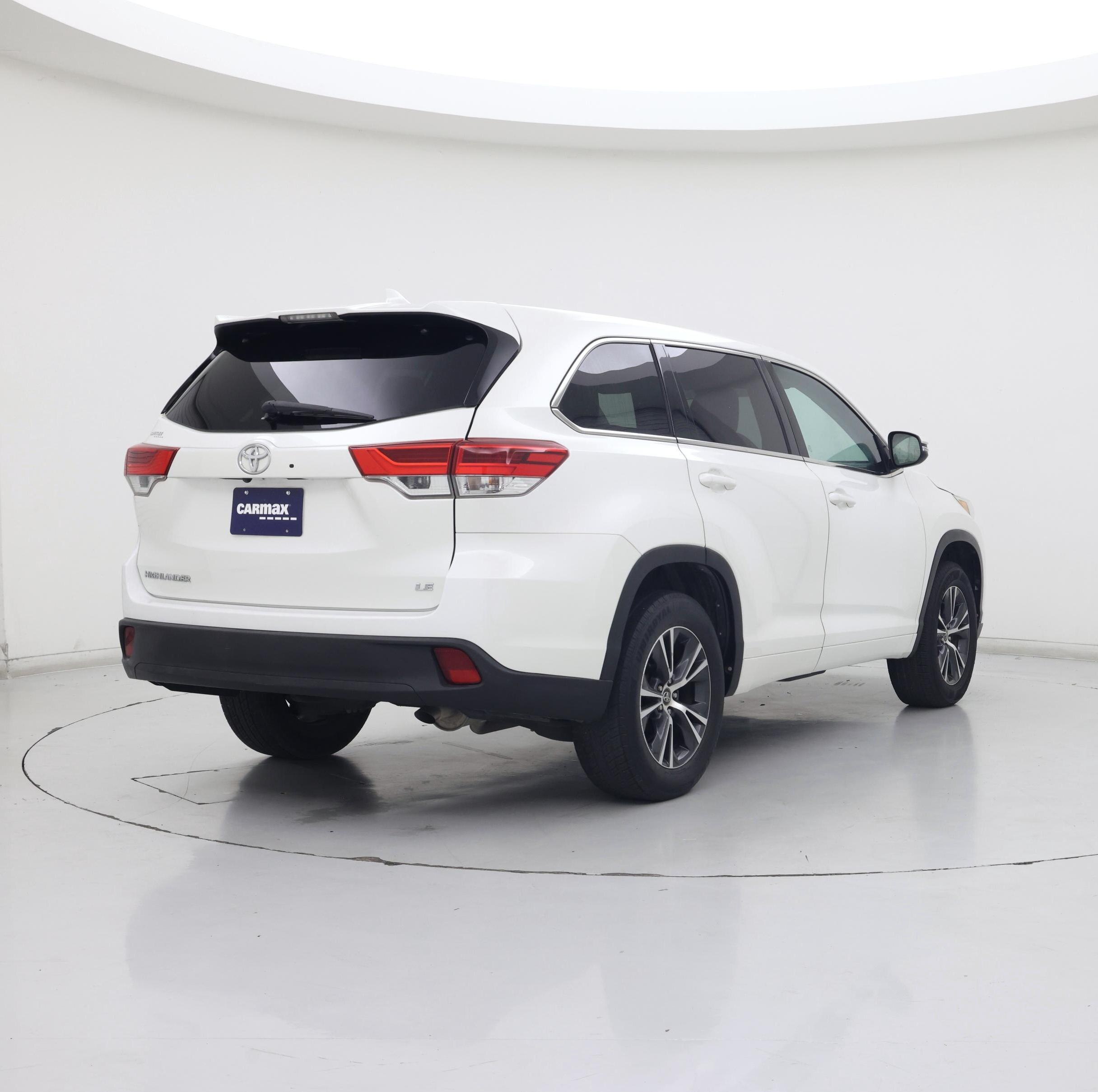 Thumbnail: 2018 Toyota Highlander - 8
