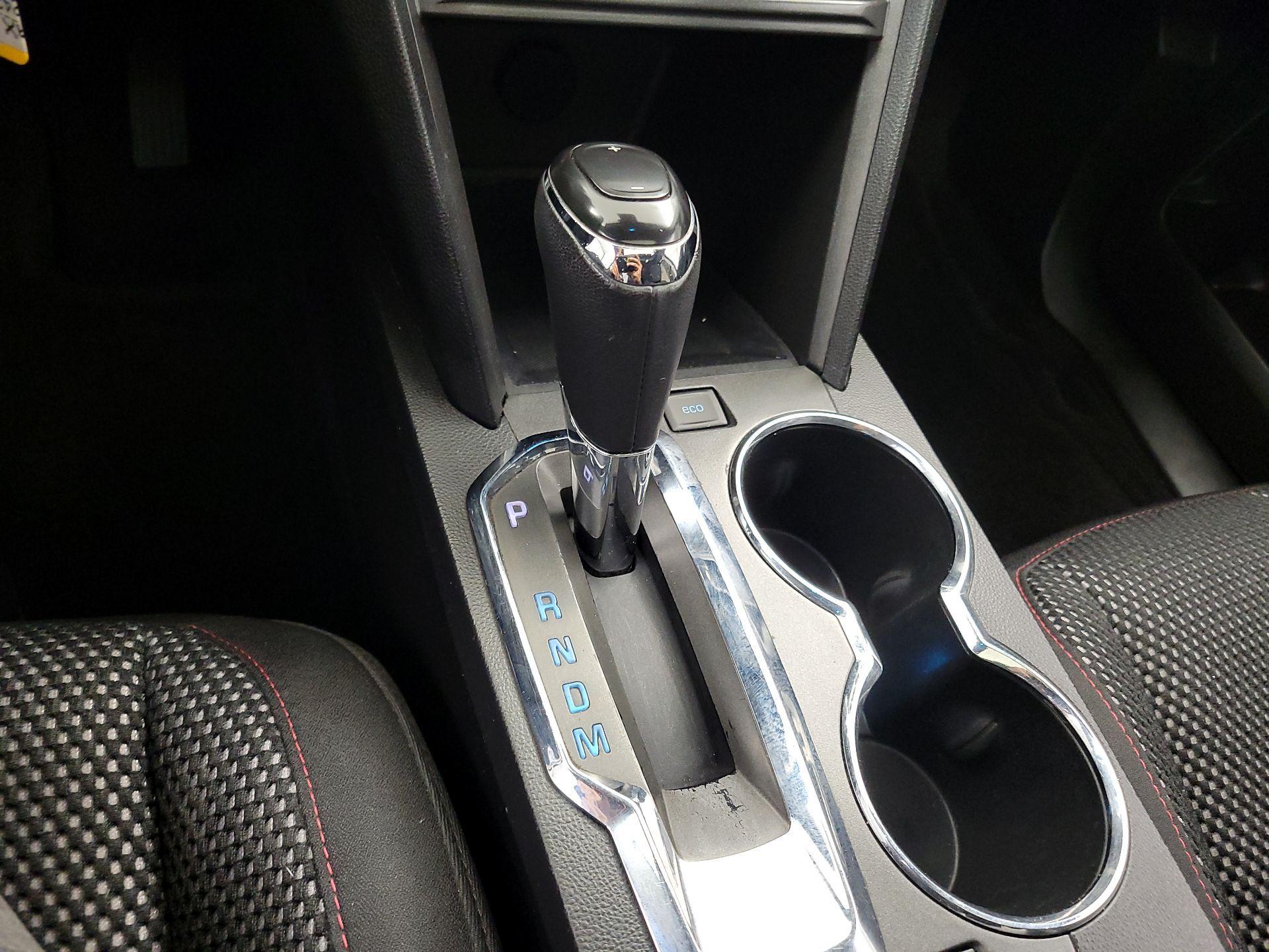 Thumbnail: 2016 Chevrolet Equinox - 16